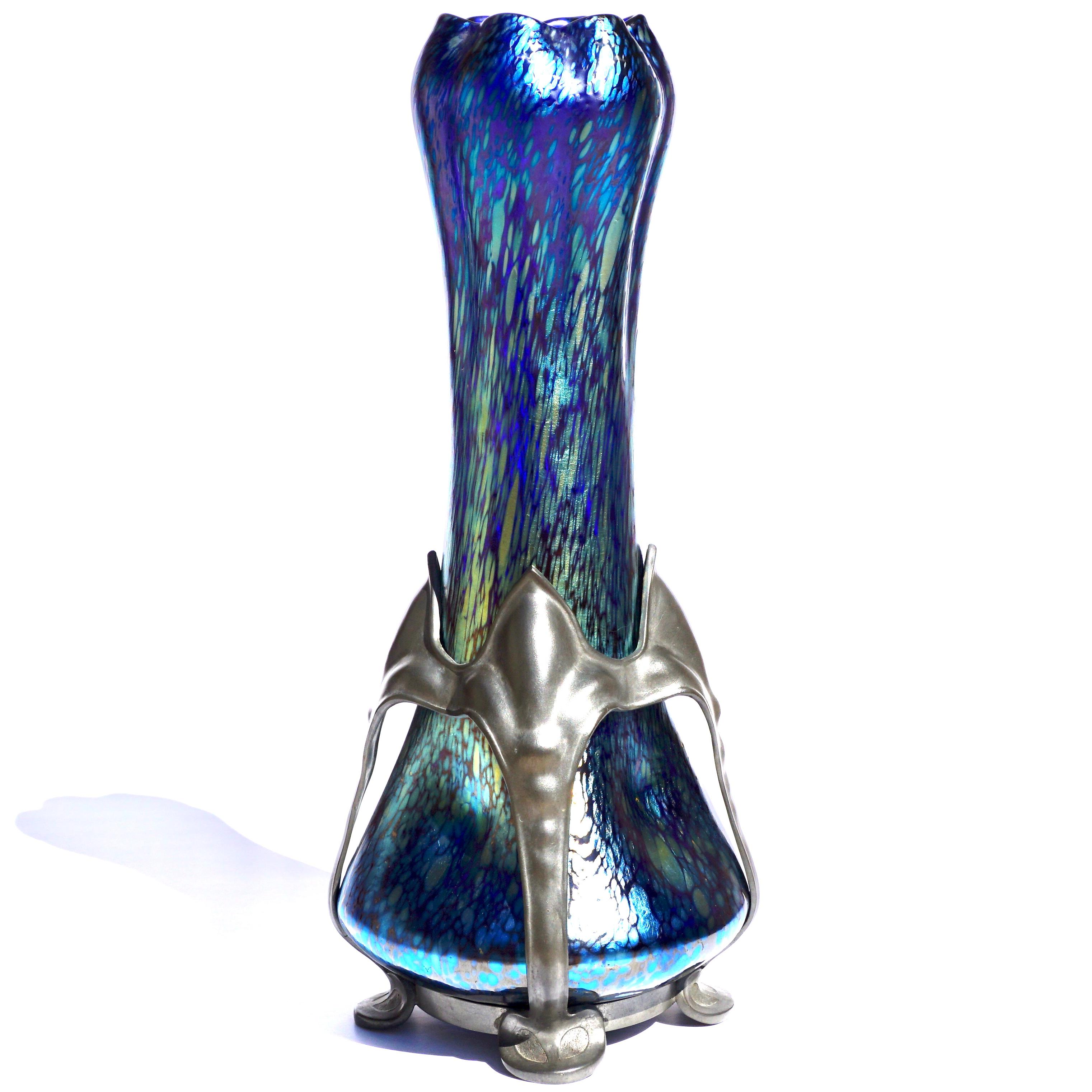 Loetz Kobaltfarbene Papillon-Vase im Art nouveau-Stil (Tschechisch) im Angebot