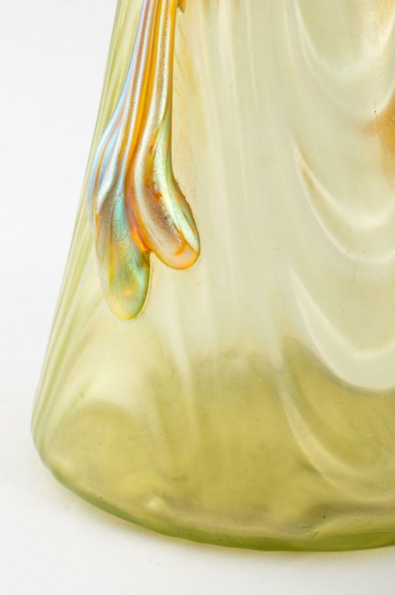Loetz Coppelia Iridescent Art Glass Vase, ca. 1904 In Good Condition In New York, NY