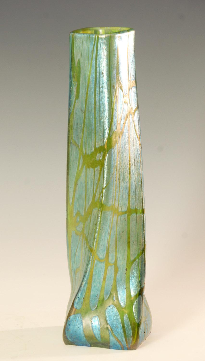 Art Nouveau Loetz Creta Pampas Iridescent Glass Vase, circa 1900 For Sale