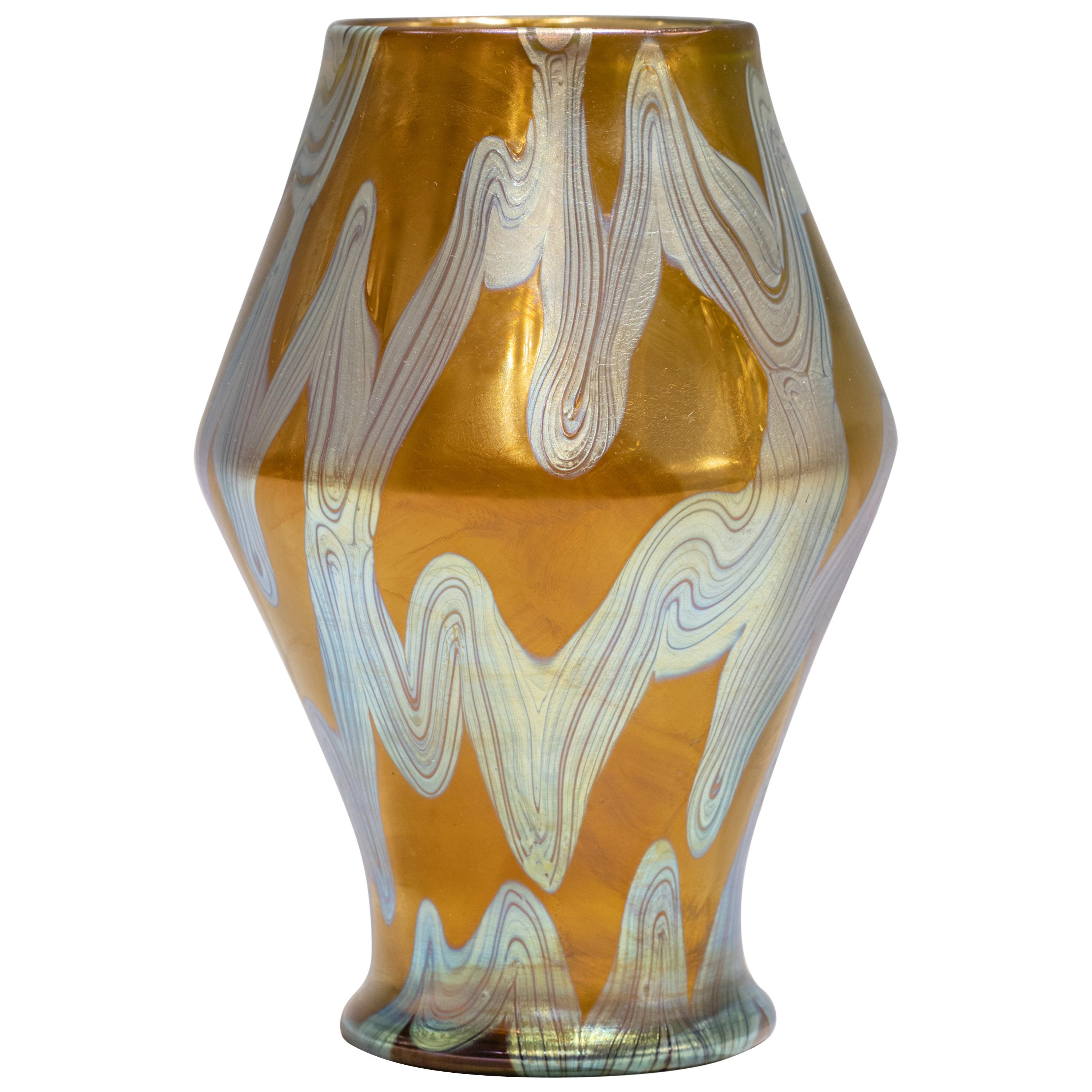Vaso Loetz Glass Phaenomen, circa 1900