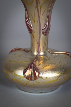 Jarrón Loetz Glass, circa 1900