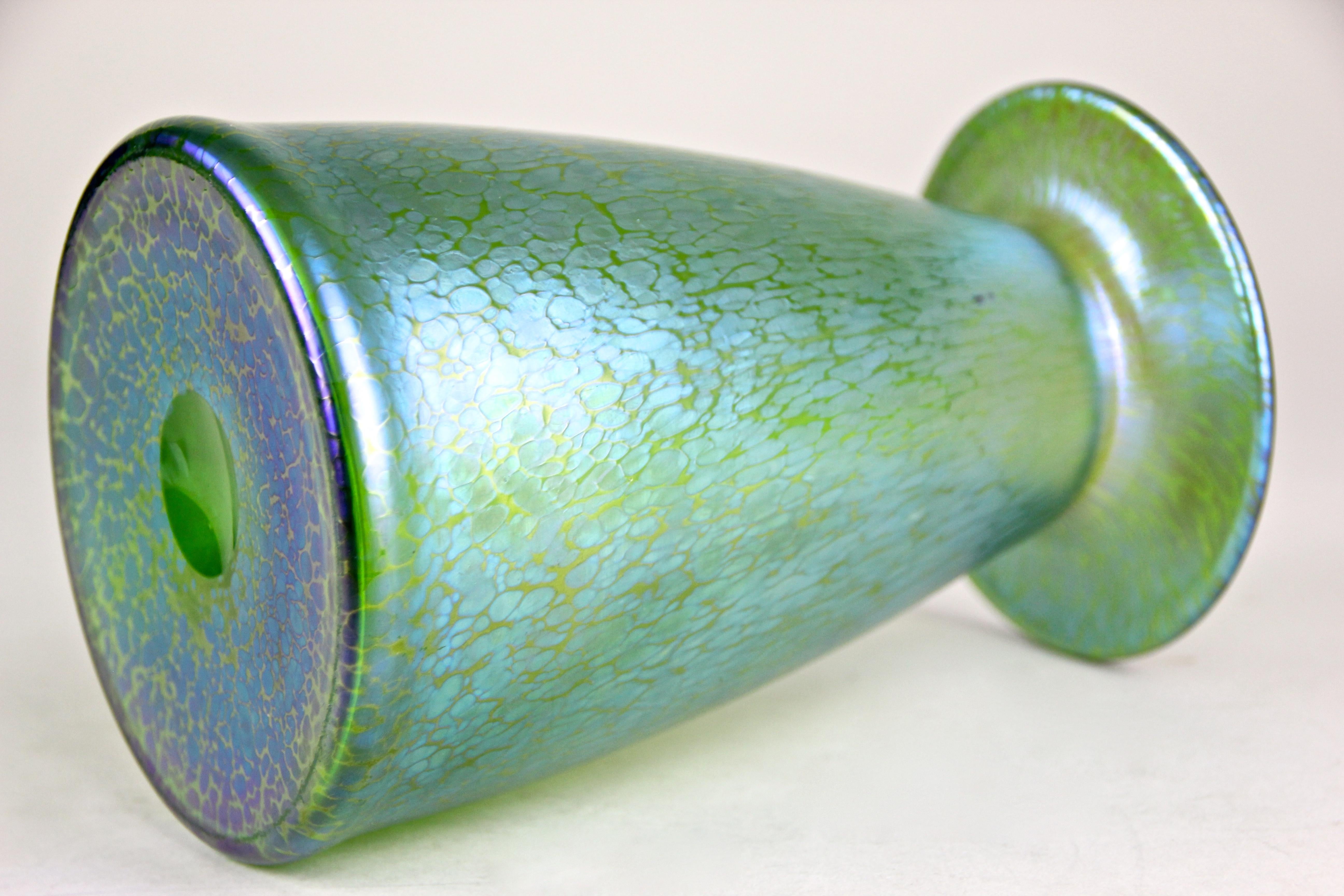 Jarrón Loetz Glass 