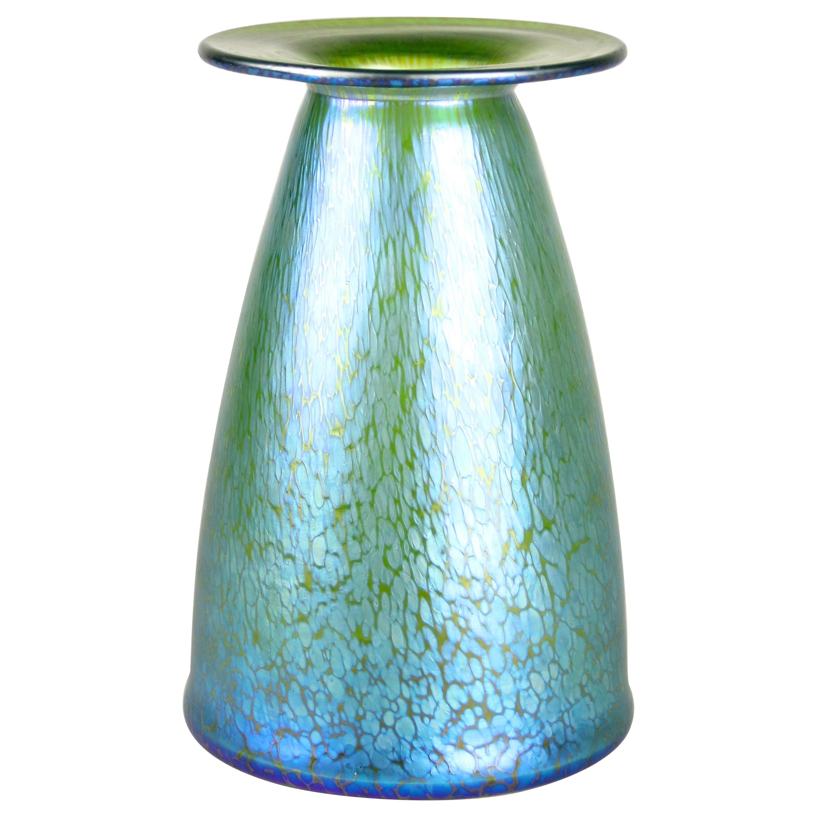 Jarrón Loetz Glass "Crete Papillon" de Koloman Moser para E. Bakalowits, hacia 1899 en venta