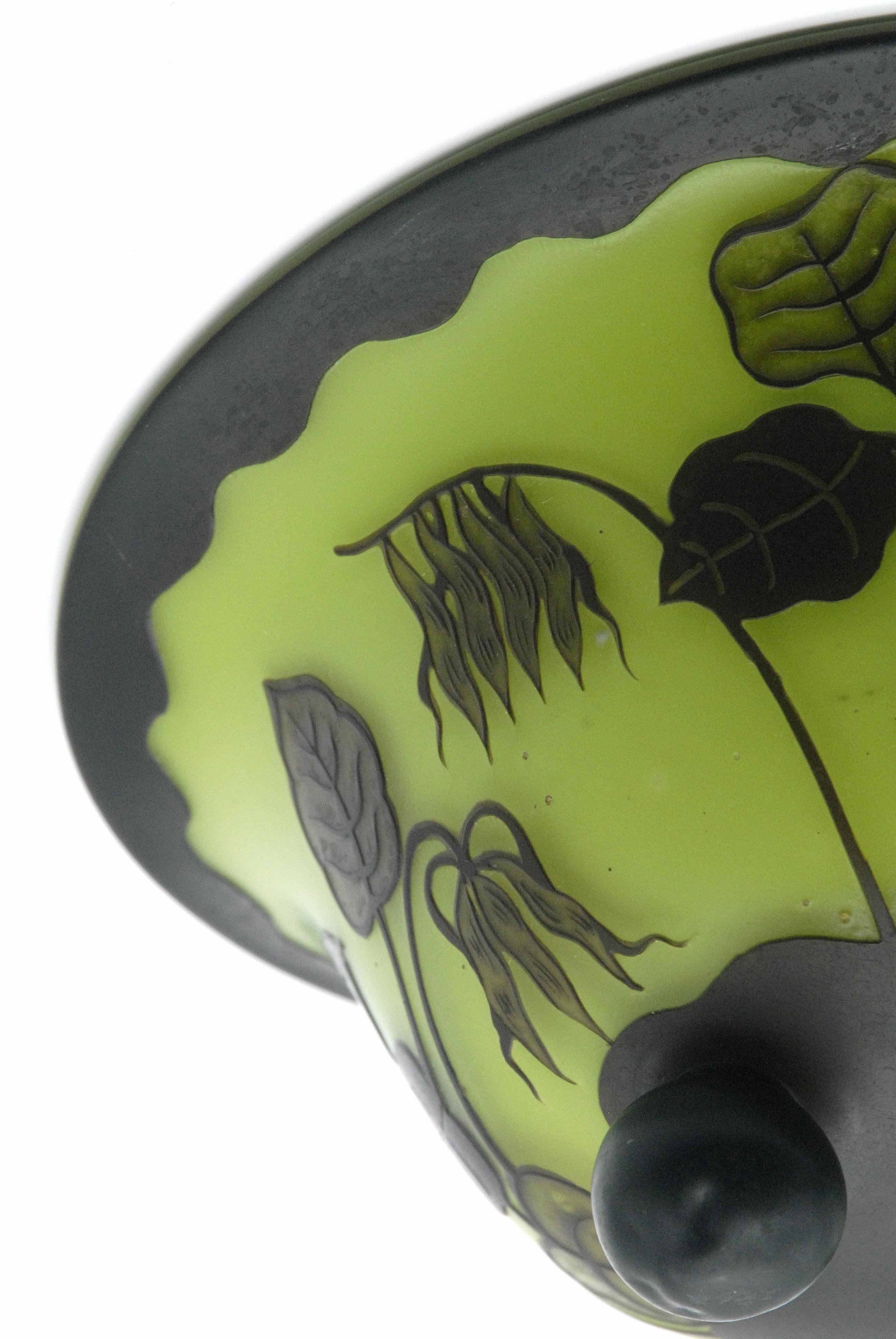 Loetz Green Cameo Glass Bowl Signed Velez, Austria For Sale 1