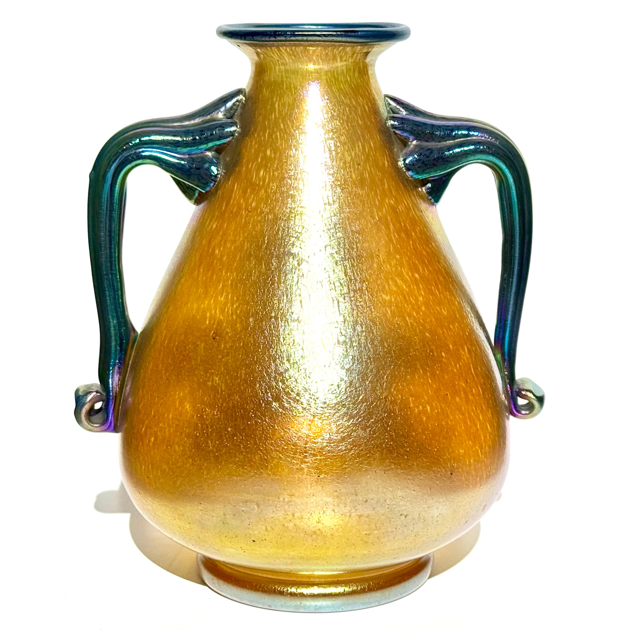 Ceco Vaso Loetz Silberiris Oro Iridescente a due manici Art Nouveau in vendita