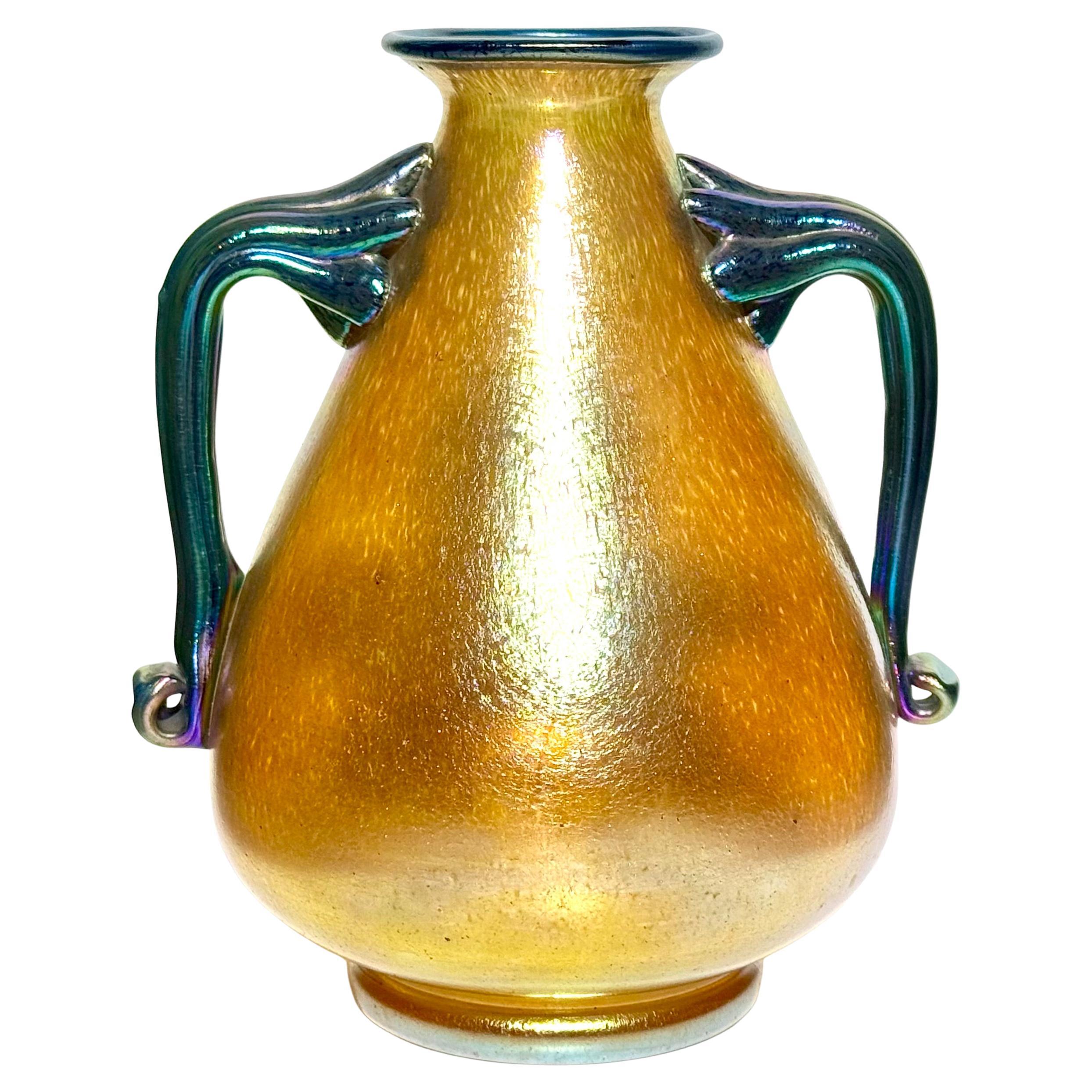 Vaso Loetz Silberiris Oro Iridescente a due manici Art Nouveau