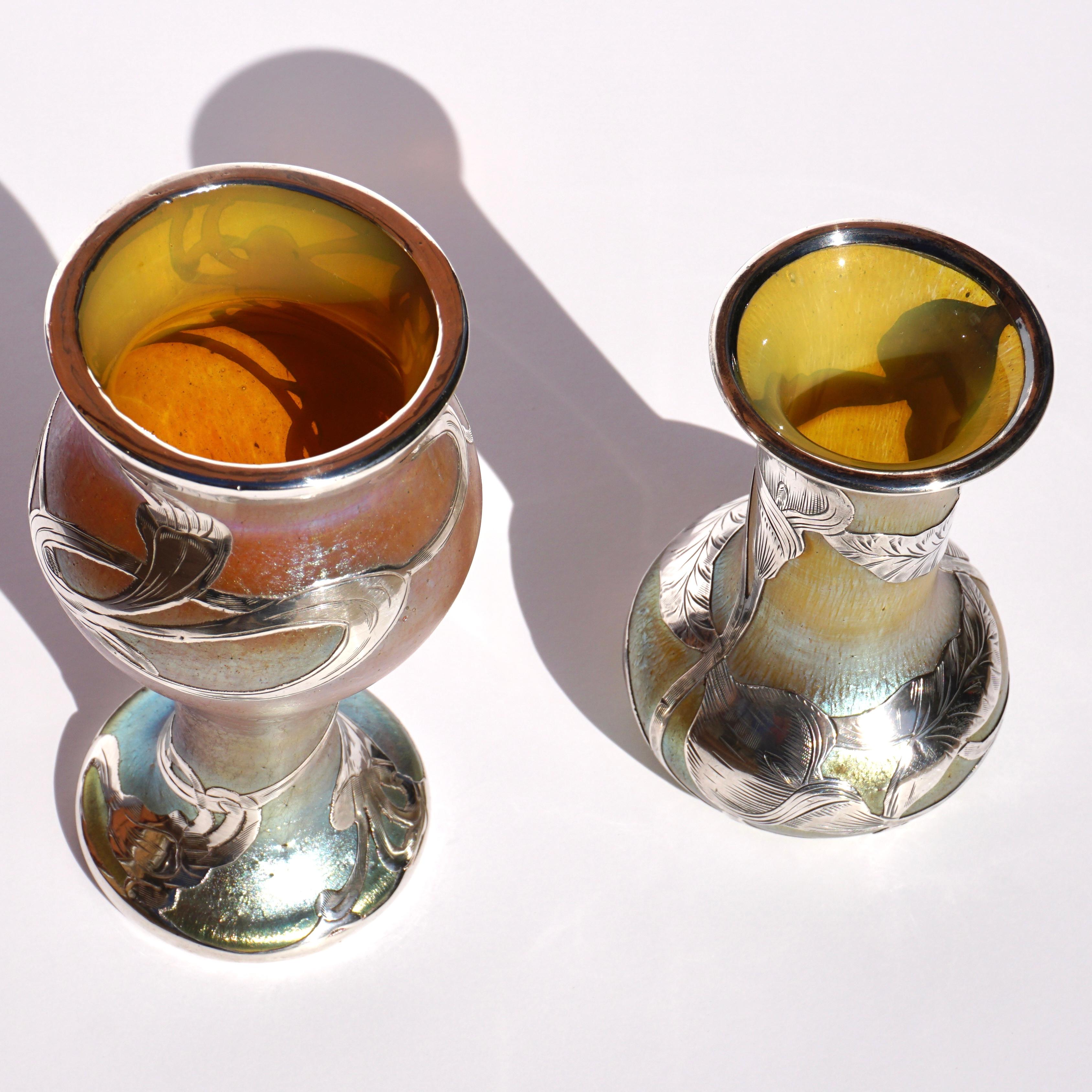 Loetz Jugendstil-Vasen mit Silberüberzug, Paar (Gebrannt) im Angebot