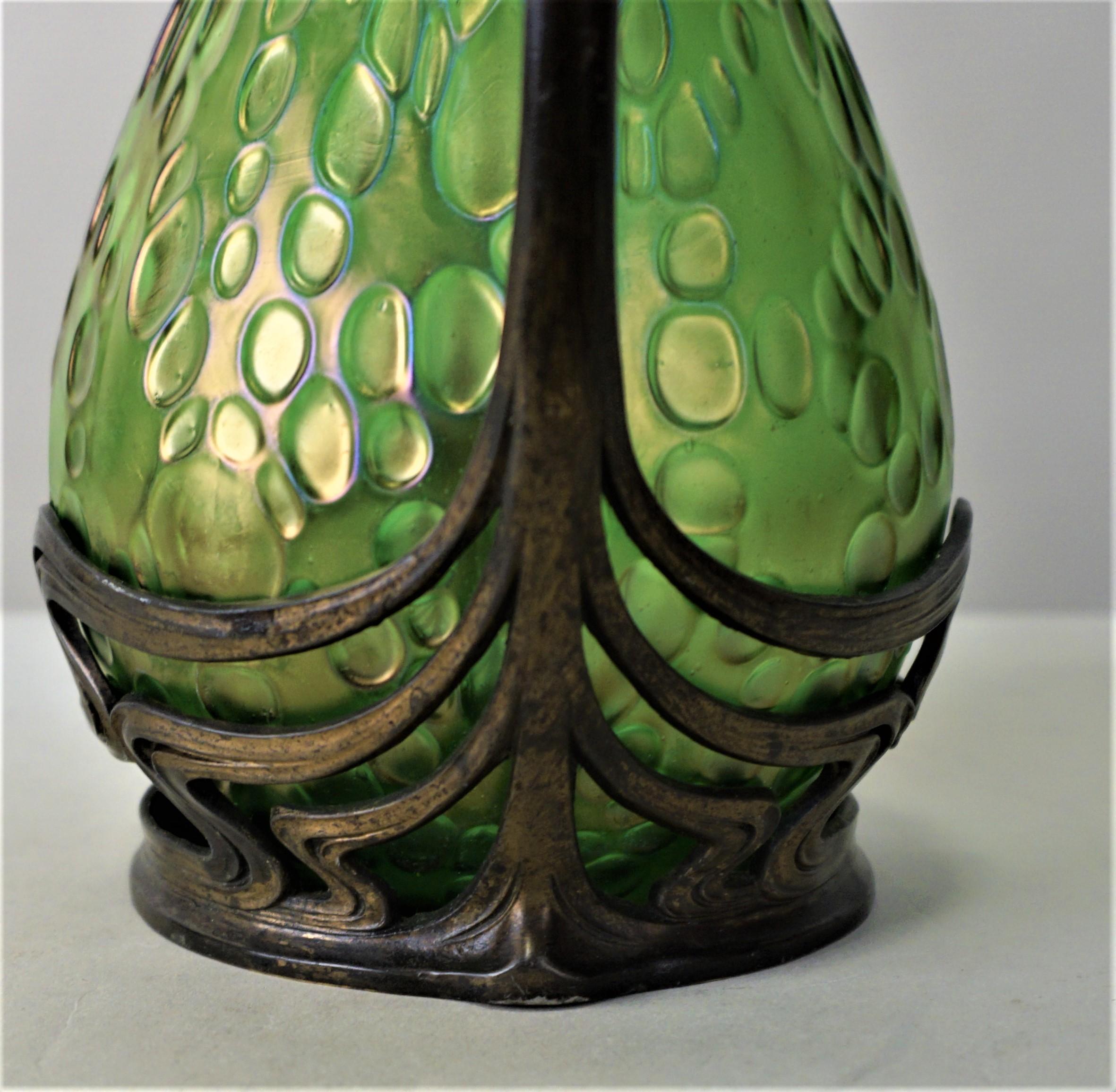 Loetz Style Art Nouveau Glass Vase In Good Condition In Fairfax, VA