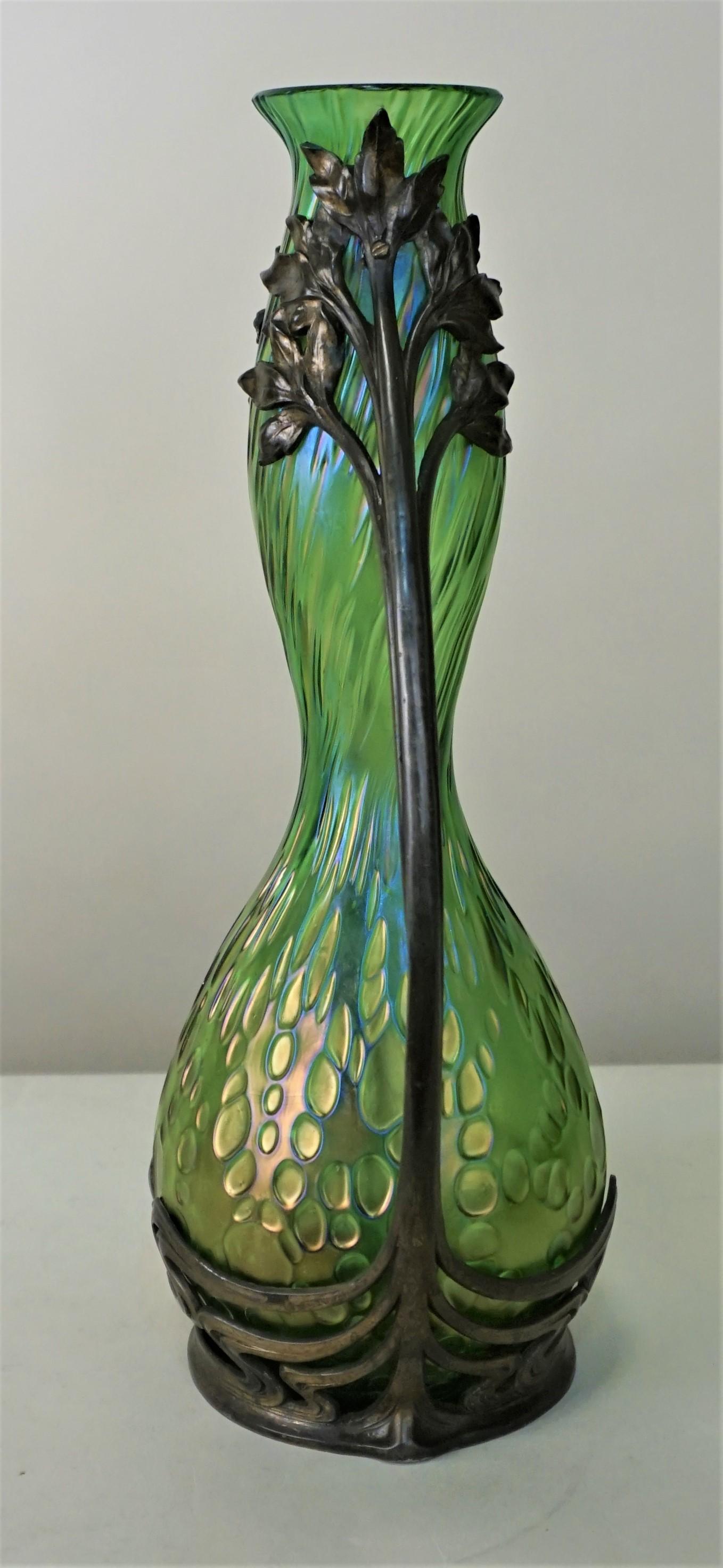 Art Glass Loetz Style Art Nouveau Glass Vase