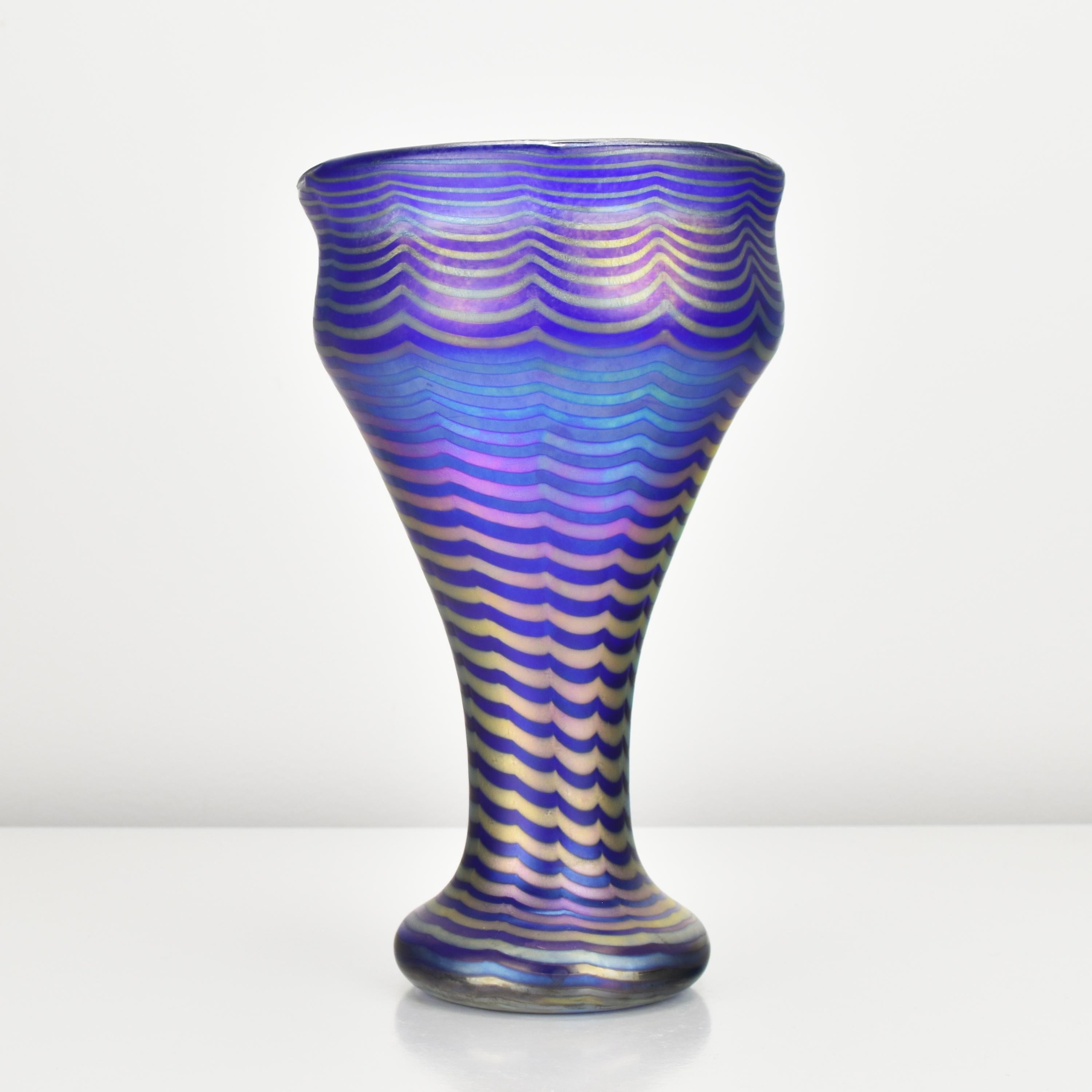 Loetz Vase Art Nouveau Secessionist Art Glass Phaenomen 6893 Antique Lötz In Good Condition For Sale In Bad Säckingen, DE