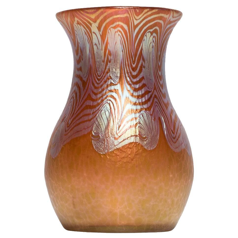 Loetz Vase Phen. Gre. 3/430 Metallrot, circa 1903 For Sale