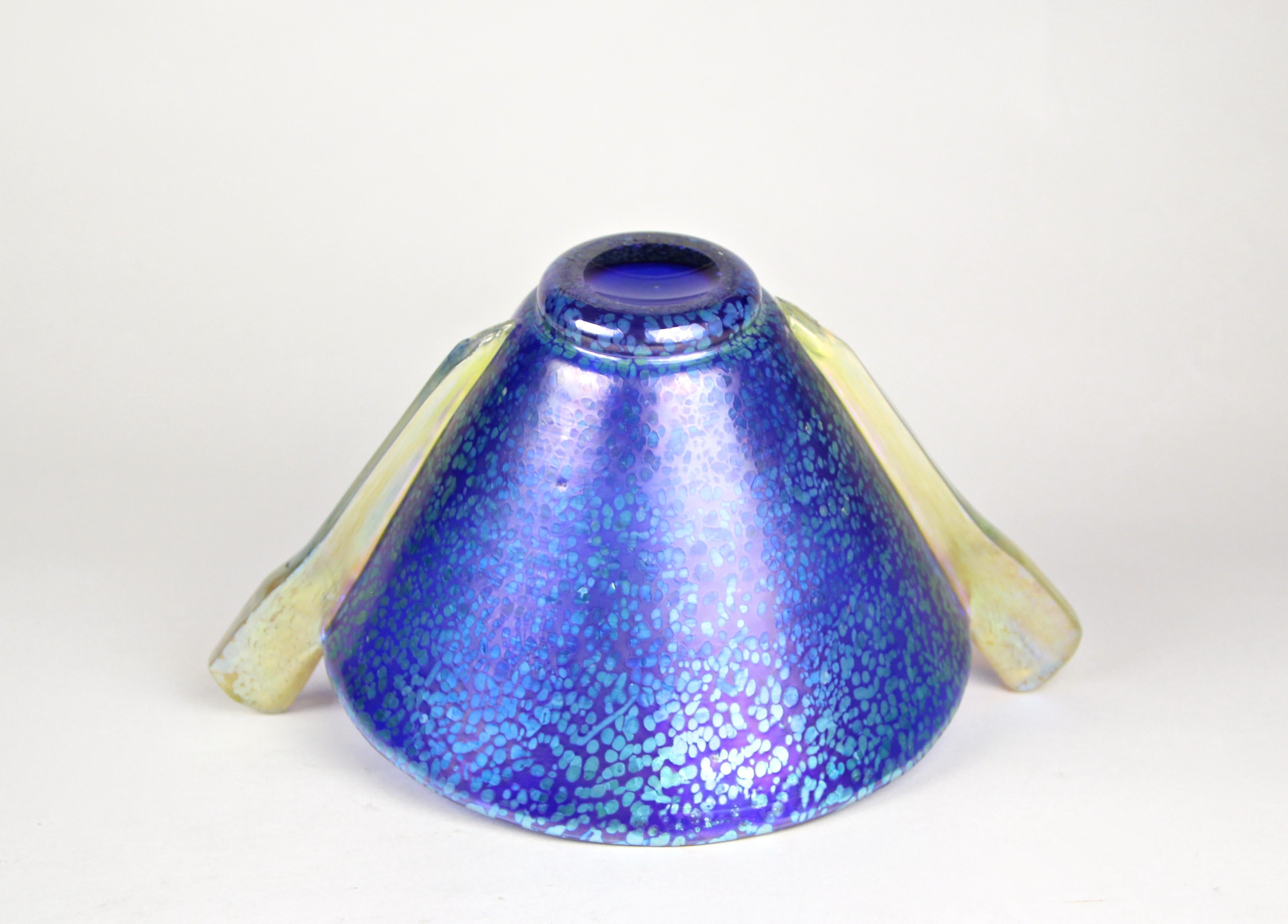 Loetz Witwe Blue Glass Bowl Decor Papillon Iriscident, Bohemia, circa 1936 For Sale 3