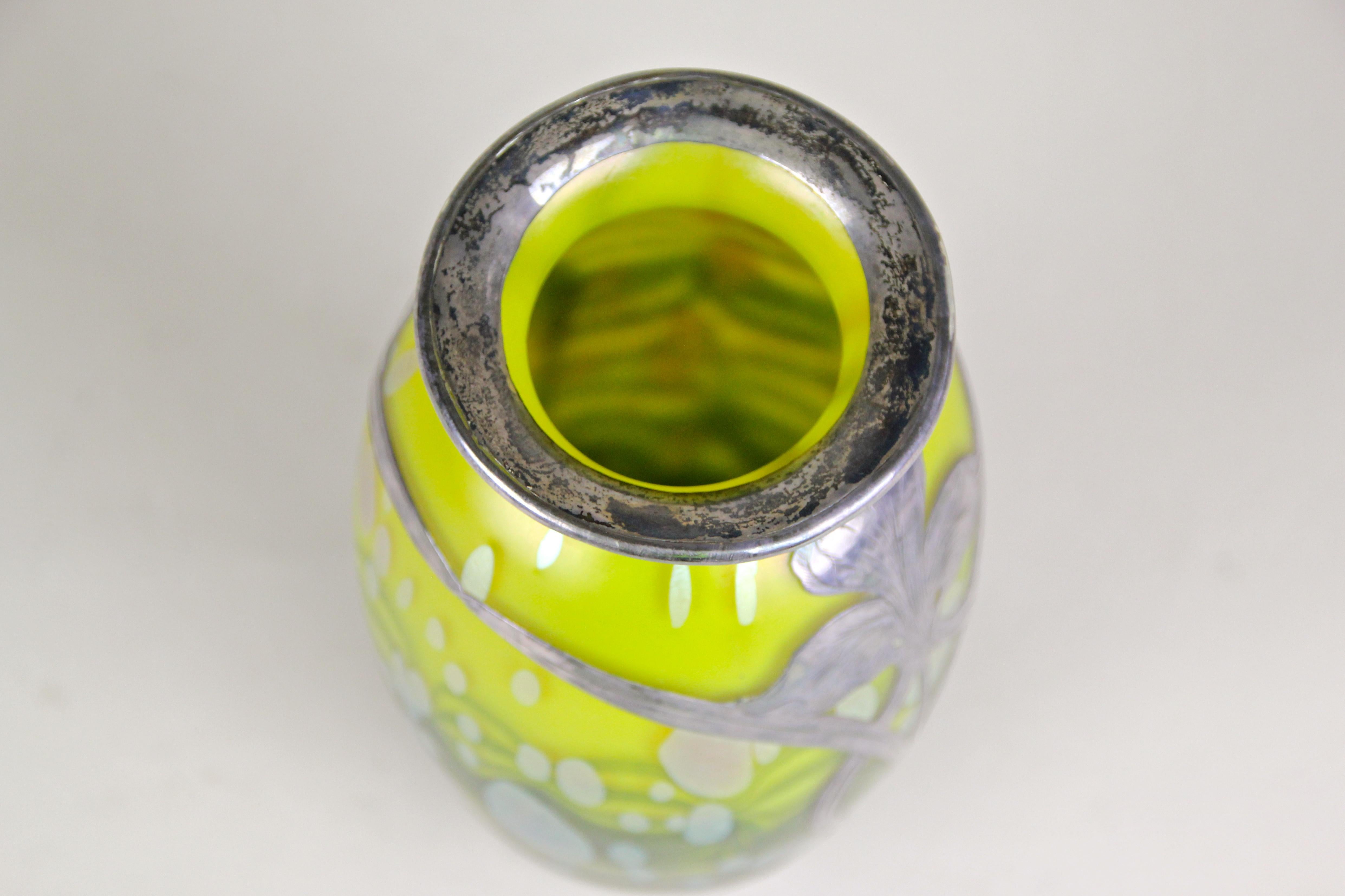 Blown Glass Loetz Witwe Glass Vase 