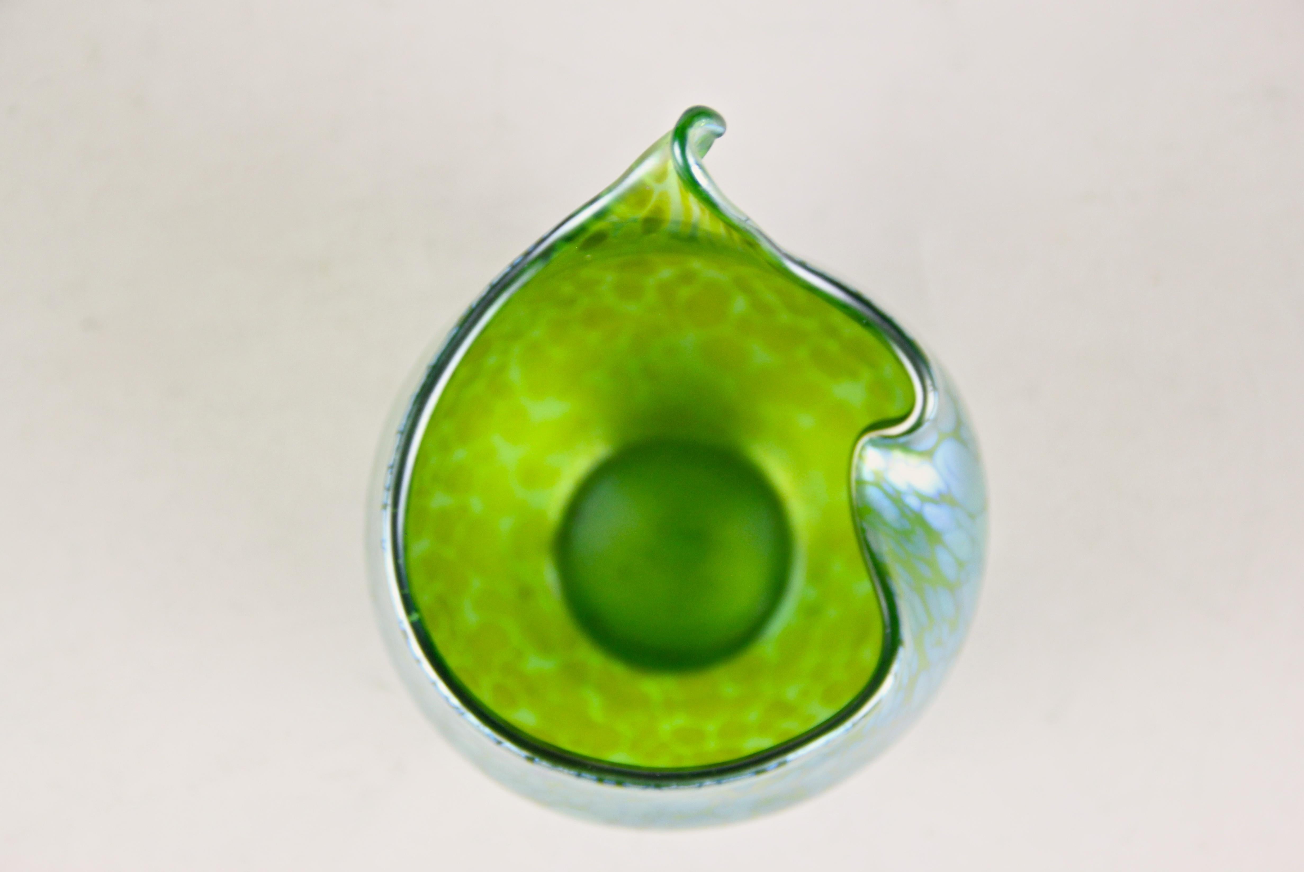 Loetz Witwe Glass Vase Decor 