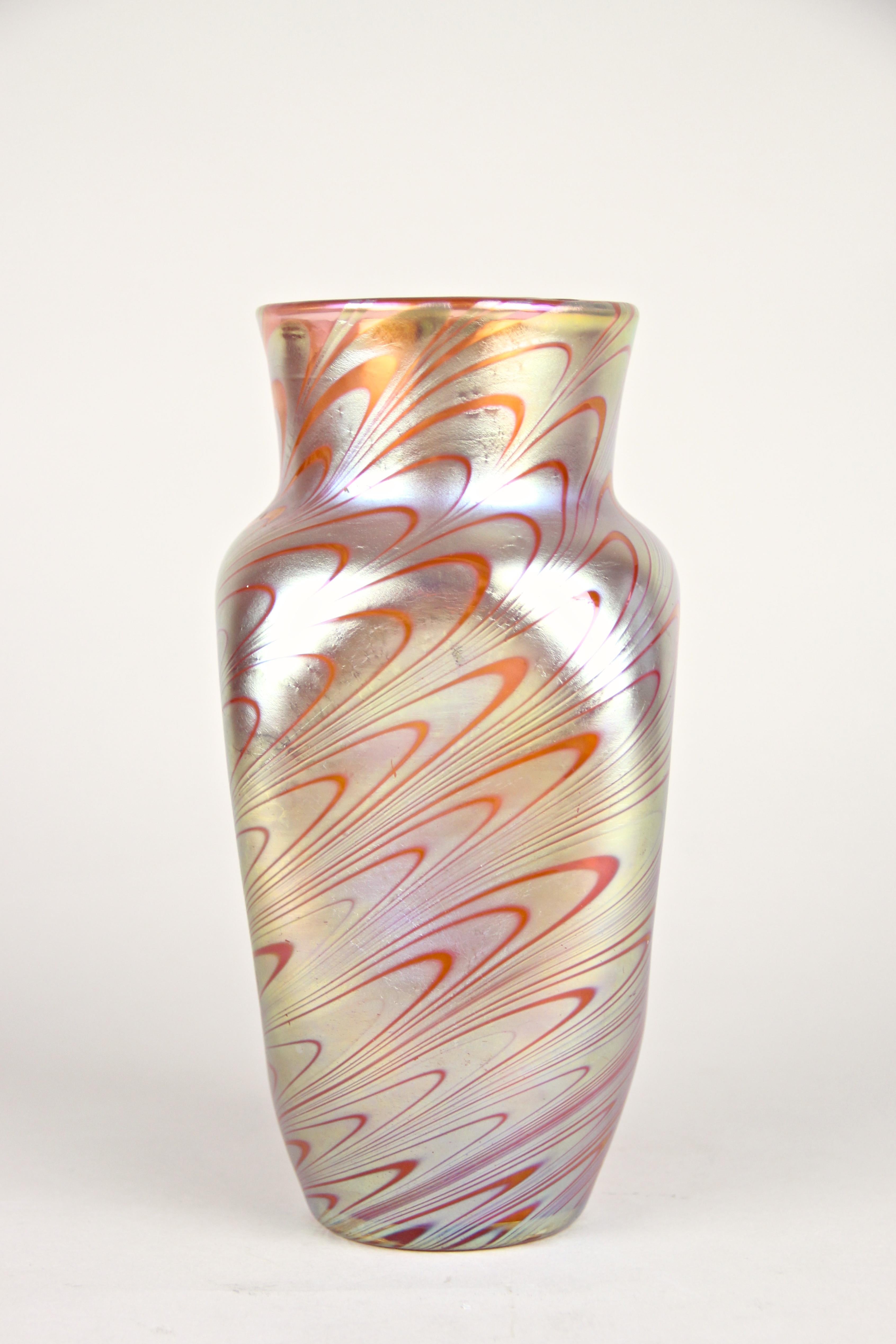 Art Nouveau Lötz Witwe Glass Vase Decoration Phenomen Rosa Iridescent, Bohemia, circa 1902 For Sale