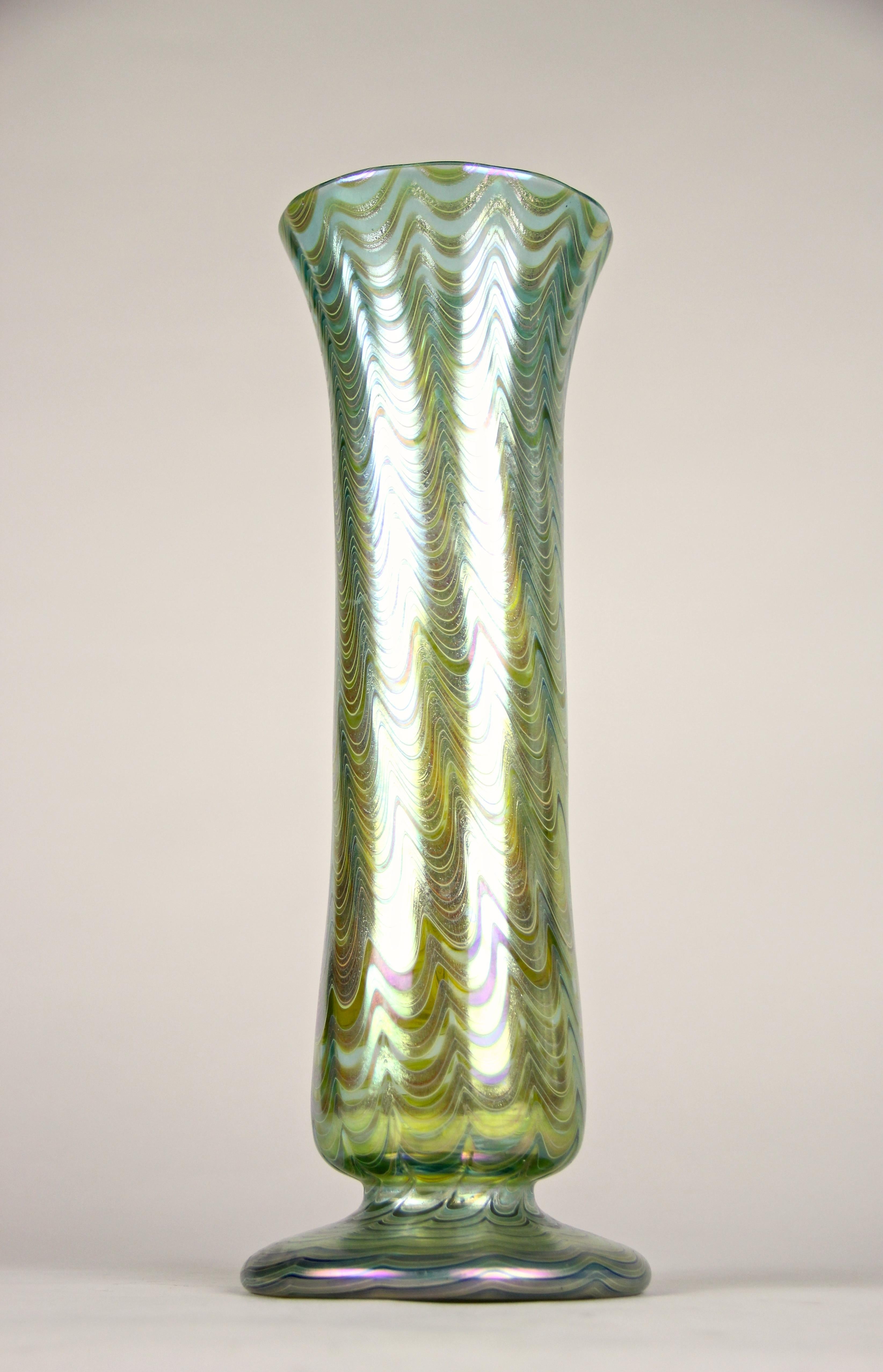 Blown Glass Loetz Witwe Glass Vase Phaenomen Genre 6893 Green, Bohemia, circa 1899 For Sale