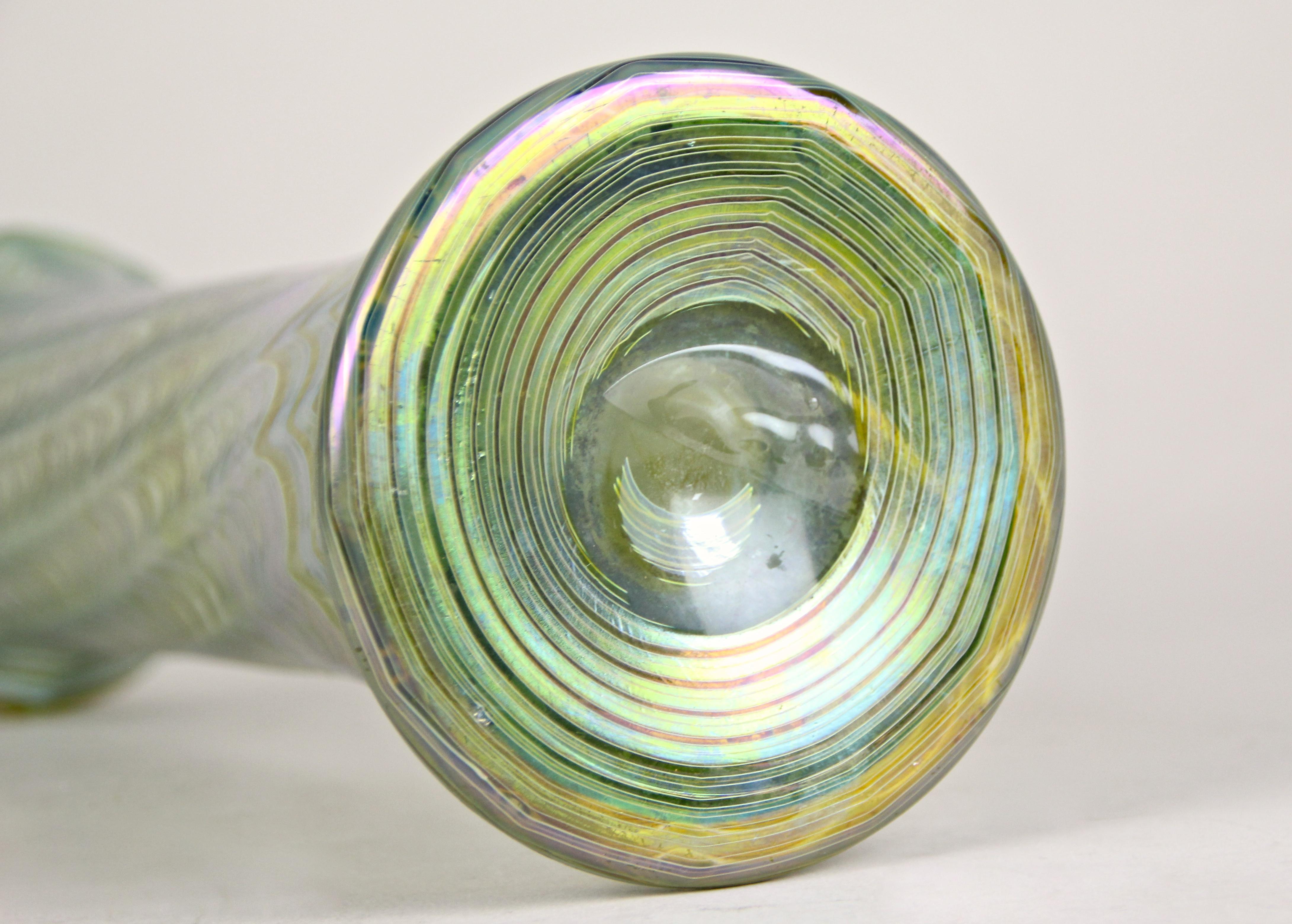 Loetz Witwe Glass Vase Phaenomen Genre 6893 Green, Bohemia, circa 1899 For Sale 1