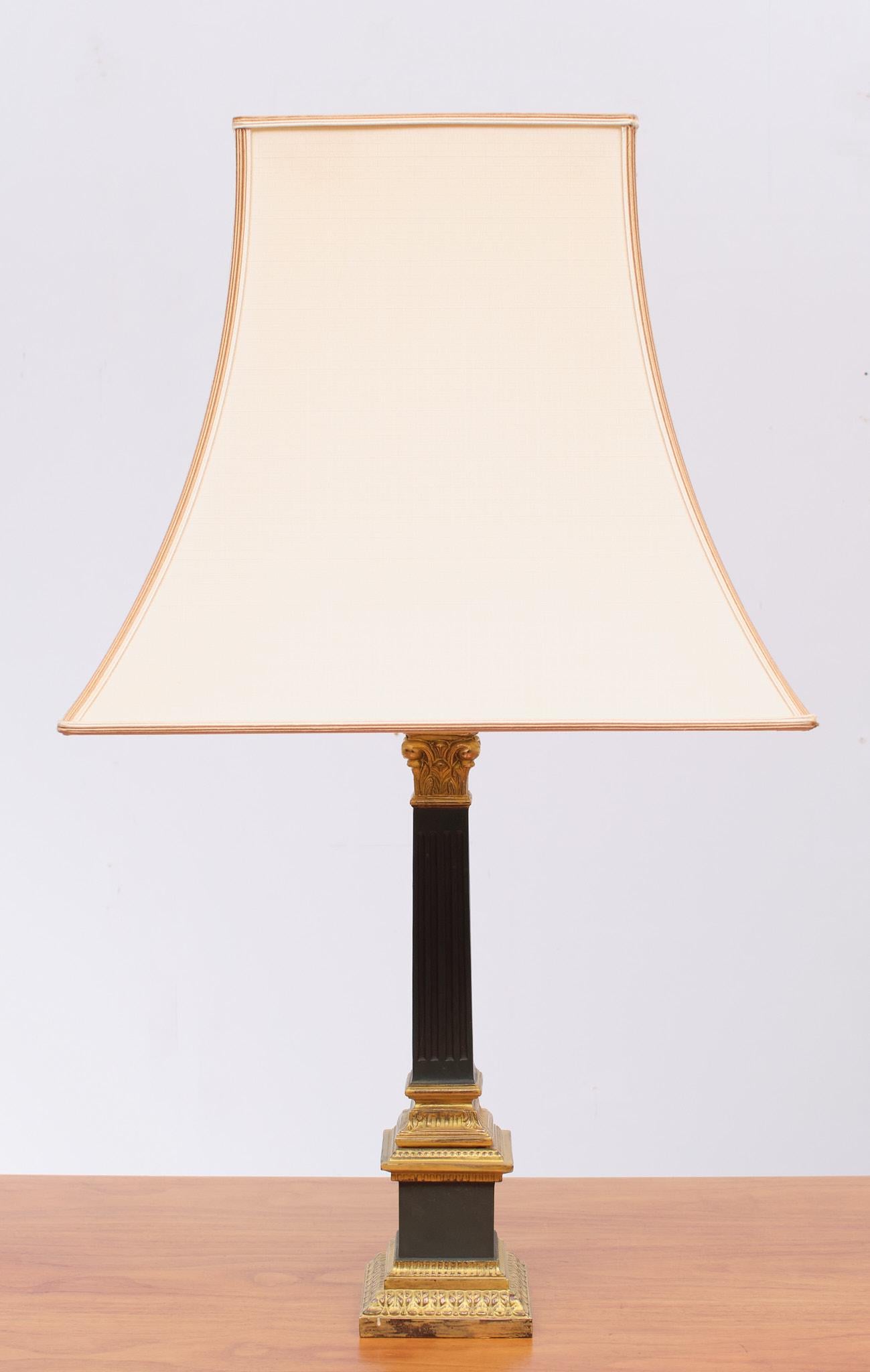 “Loevsky & Loevsky Classical Greek Colum Table lamps In Good Condition In Den Haag, NL