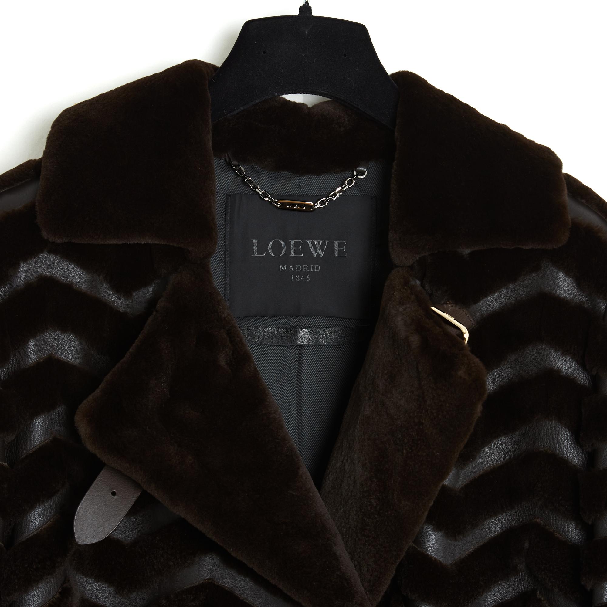 Loewe 2013 Manteau FR38 Dunkelbrauner gerader Ledermantel UK10 US8 im Angebot 1