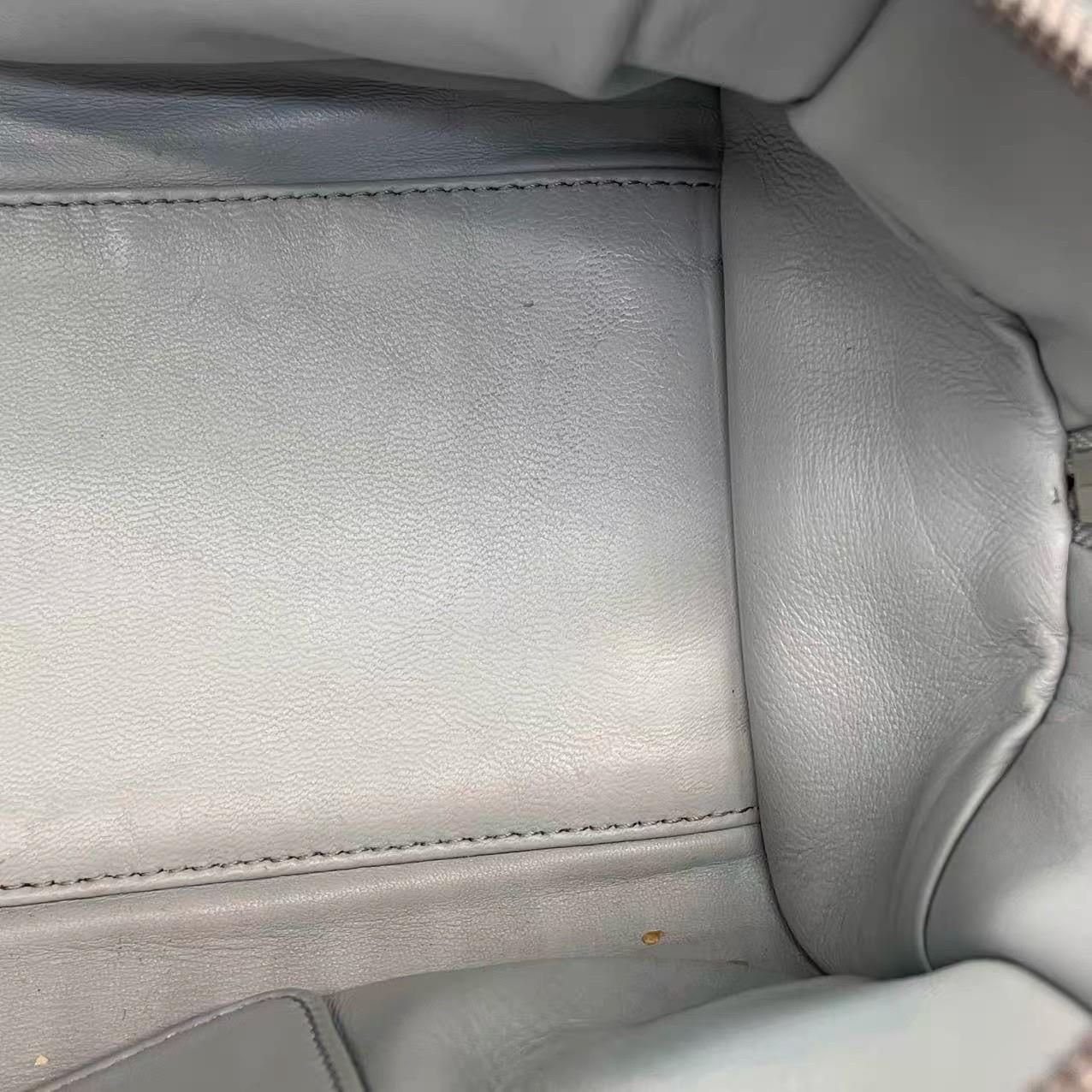 Loewe Amazona 29 in pelle blu con lucchetto a forma di elefante e hardware in tonalità argento in vendita 12