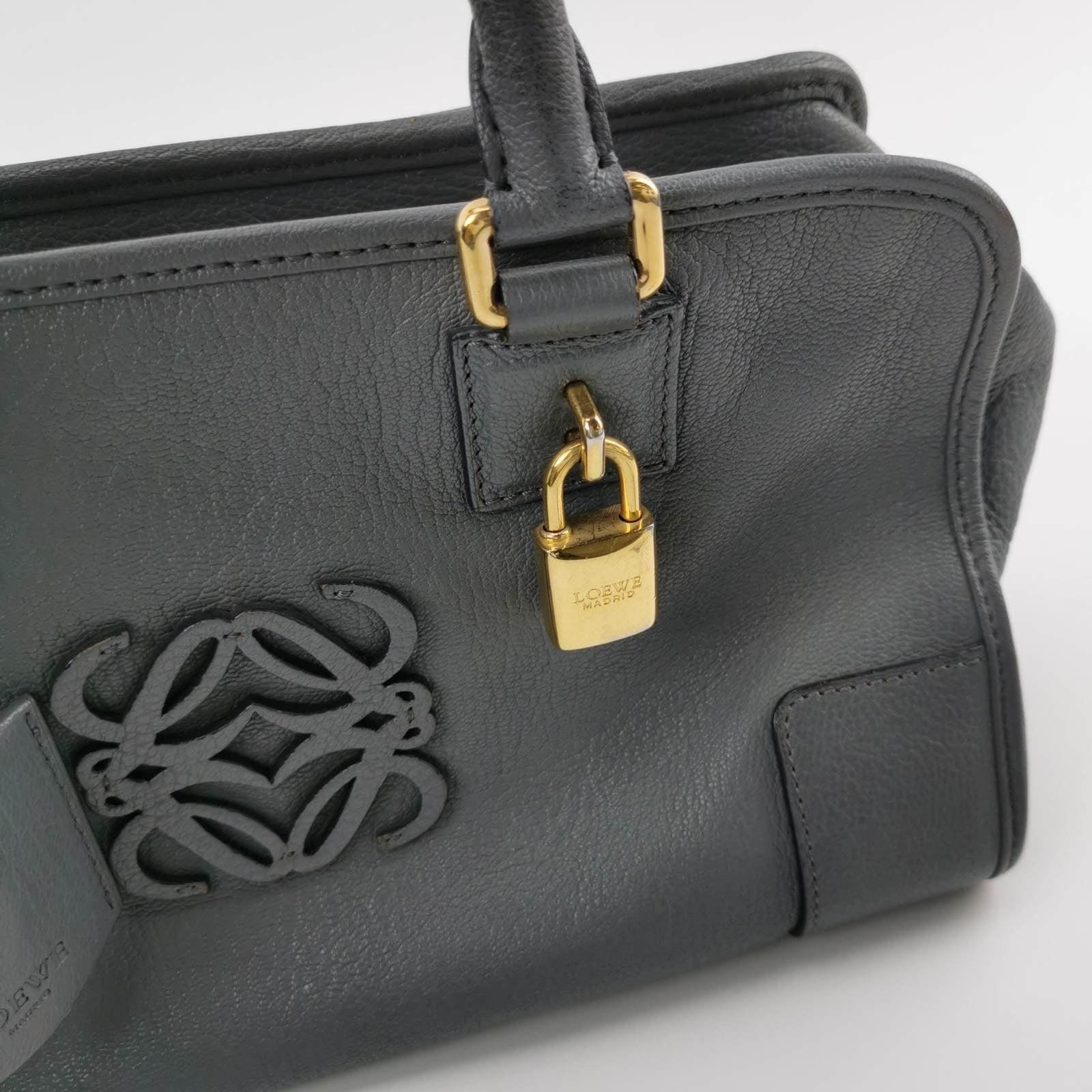 Loewe Amazona 29 en piel de cordero gris 10