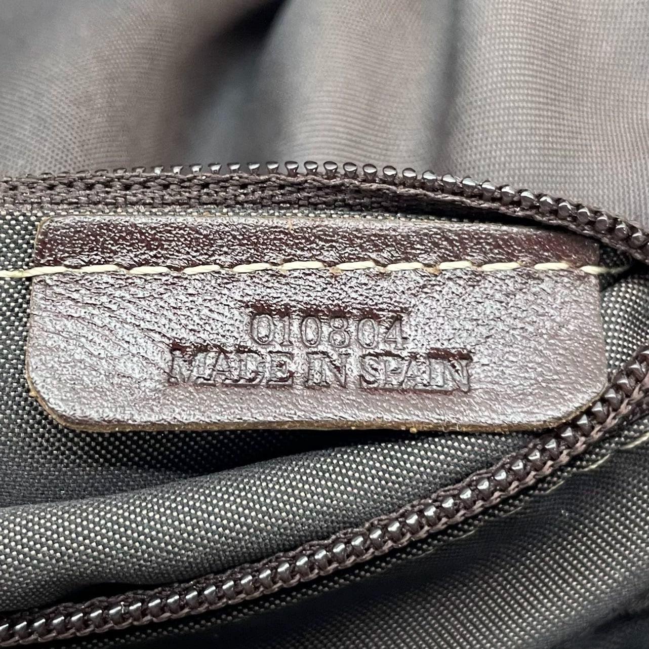 Loewe Amazona 29 Pearlescent Nude Lambskin Leather Zip Around For Sale 13