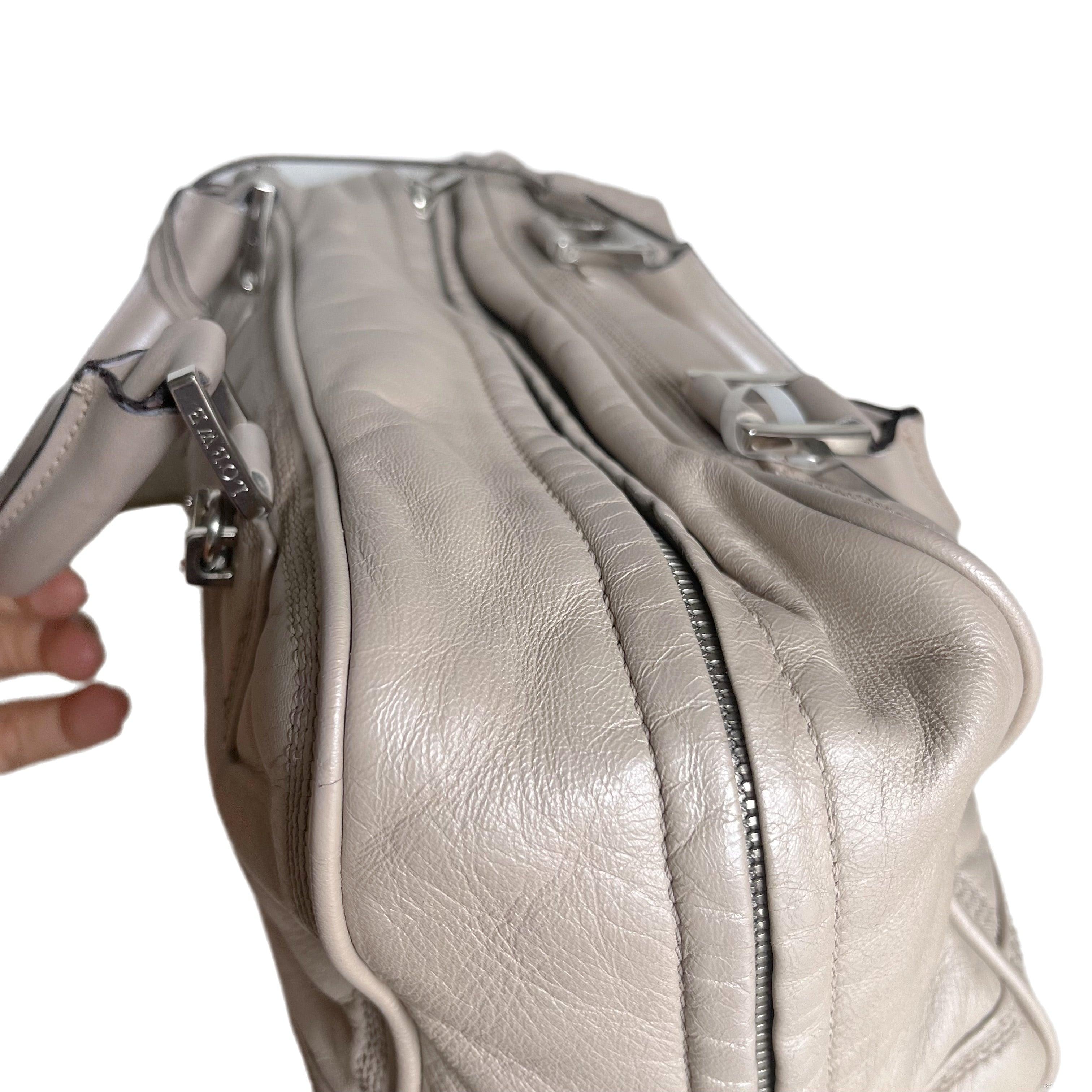 Loewe Amazona 29 Pearlescent Nude Lambskin Leather Zip Around For Sale 3
