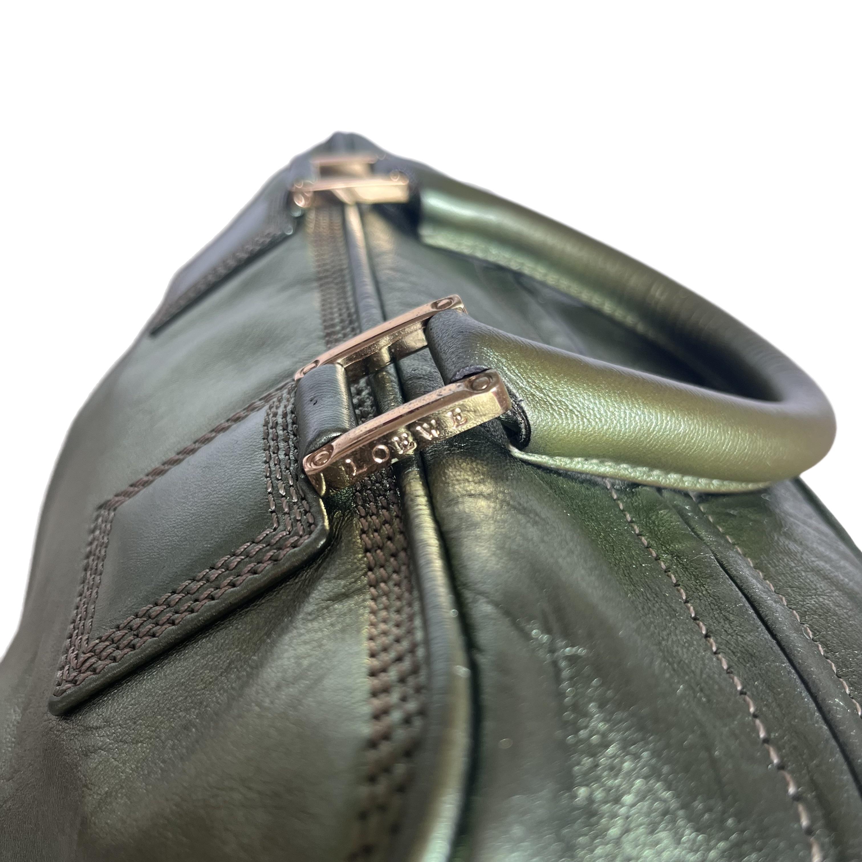 Loewe Amazona 29 Zip Around in Metallic Green Lambskin Leather For Sale 11