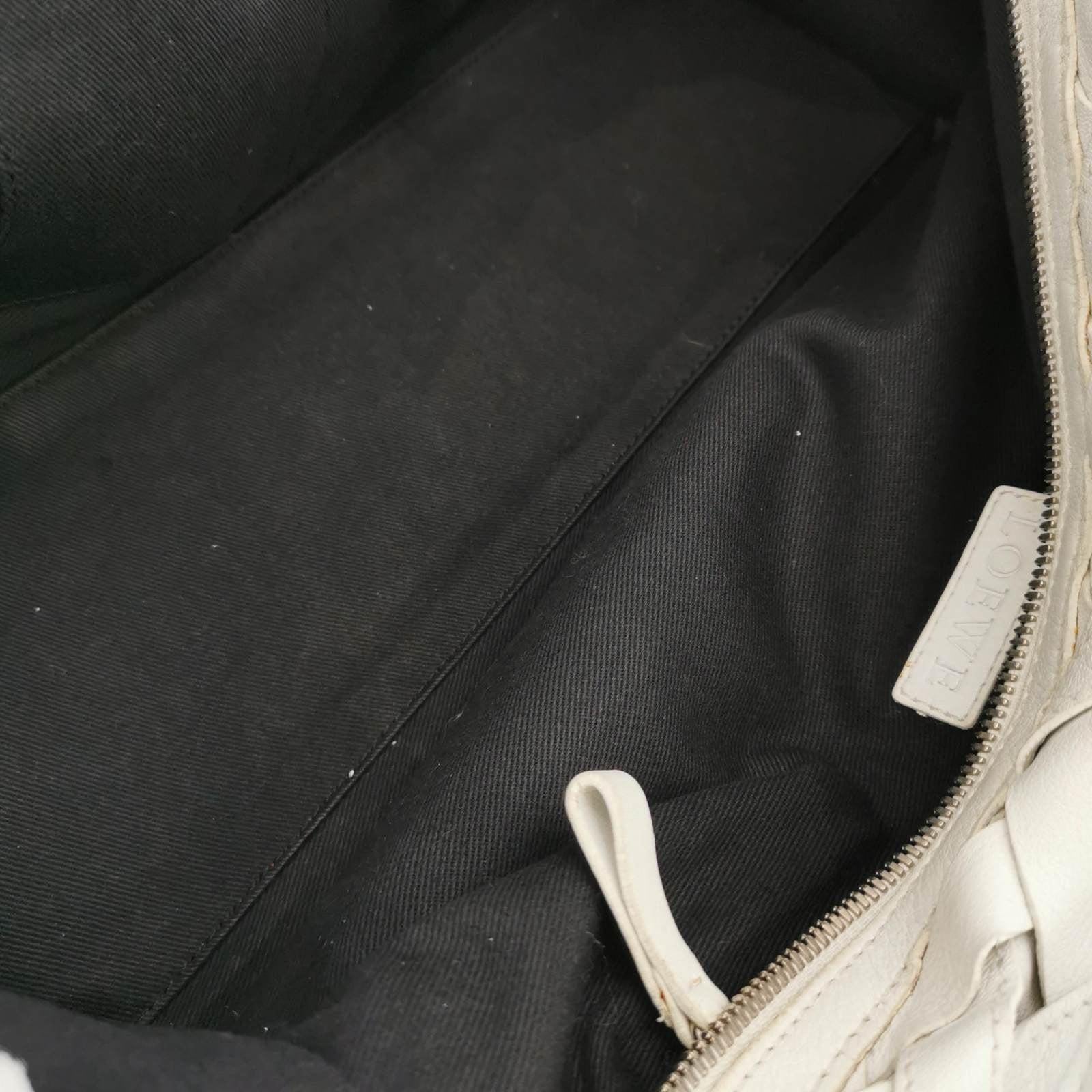 Bolso Loewe Amazona 36 en Piel de Becerro Tejida Intrecciato Blanco 8