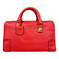 Loewe Amazona 36 Large en cuir rouge et métal doré Serrure escargot