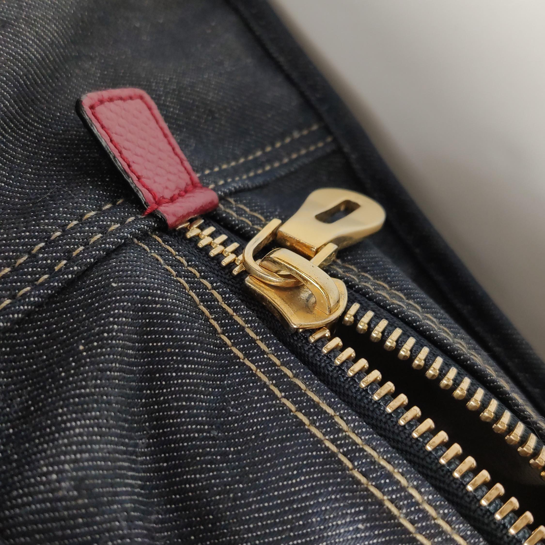 Loewe Amazona 36 Grande Vaquero azul marino y asas rojas en venta 1