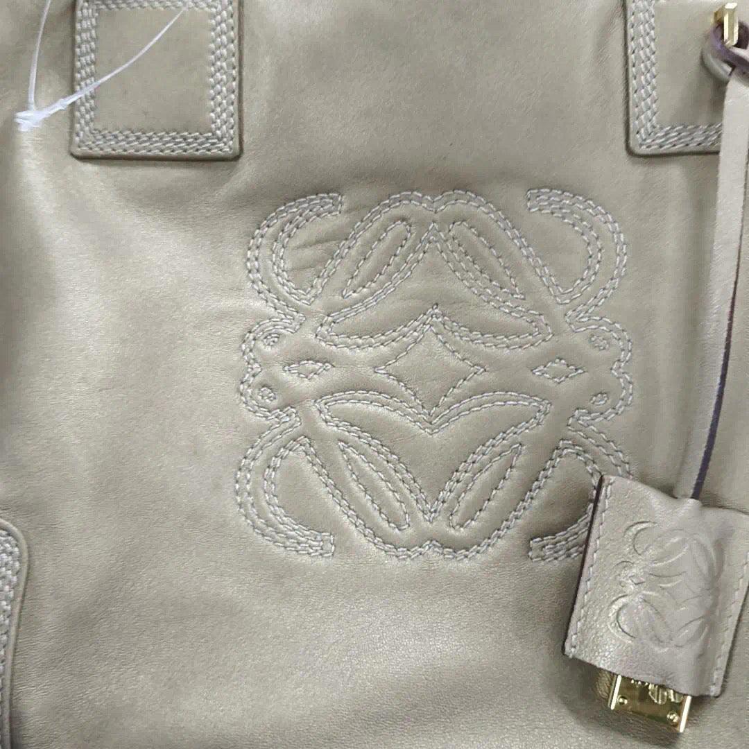 Loewe Amazona 36 Oro claro Piel de cordero con cremallera Mediana 3