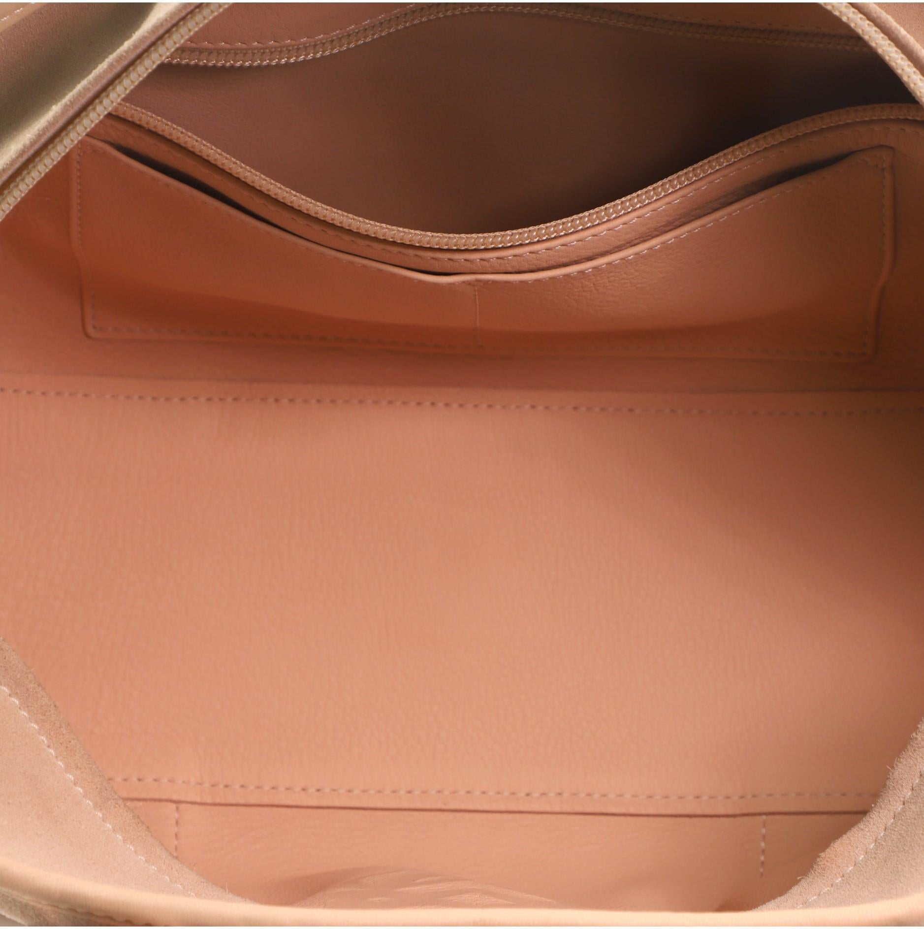 Loewe Amazona Bag Suede 28 Pink In Good Condition In Irvine, CA