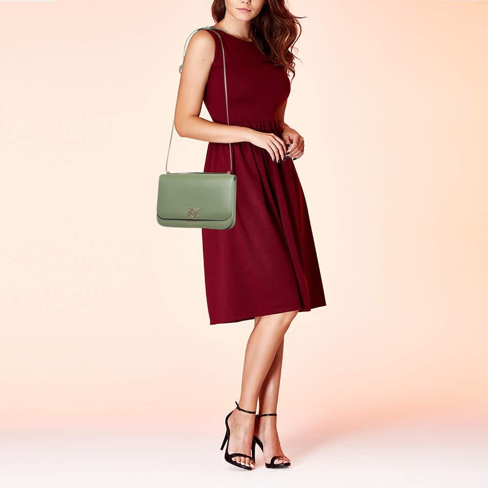 Loewe Avocado Green Leather Goya Shoulder Bag In Excellent Condition In Dubai, Al Qouz 2