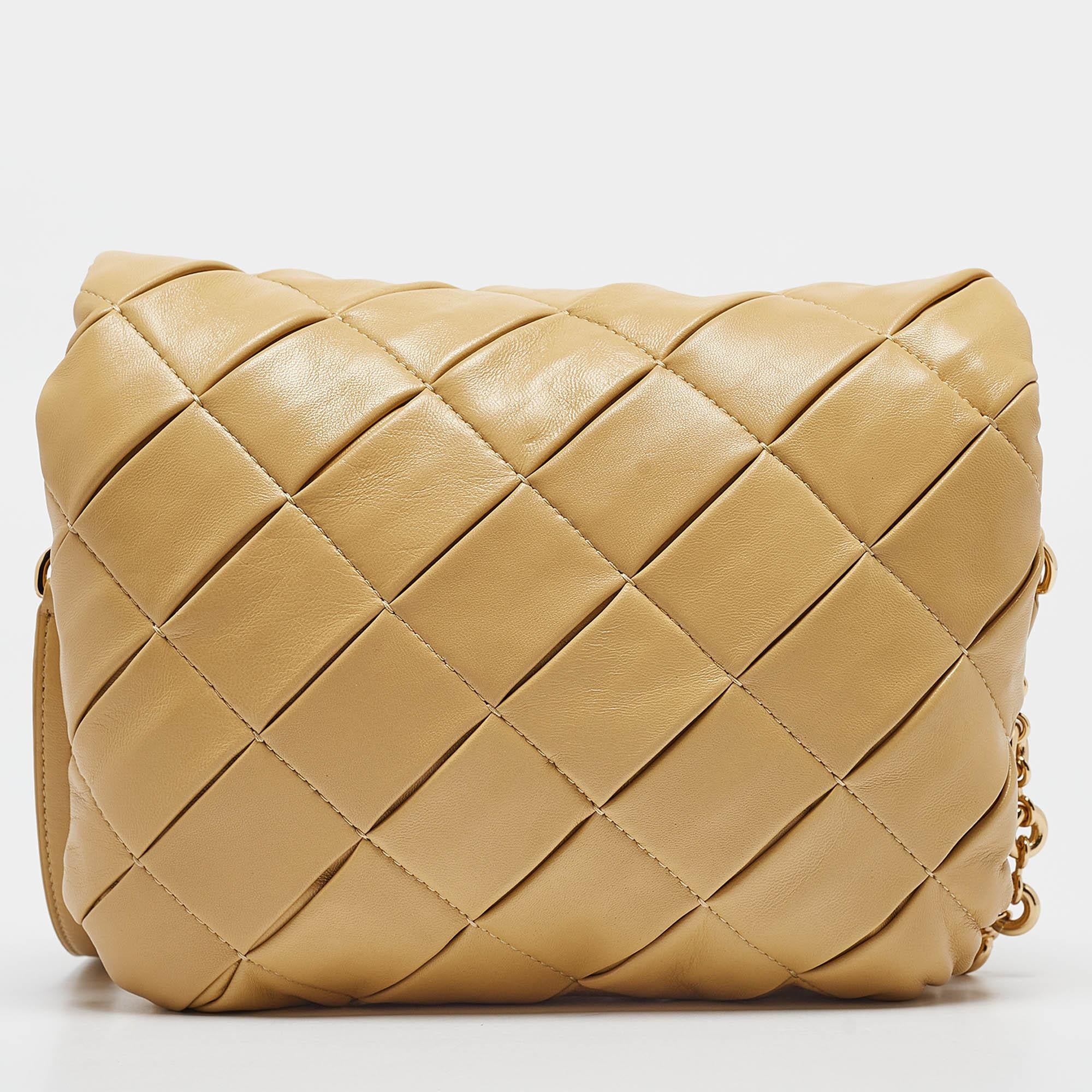 De las mujeres Bolso Puffer Goya Plisado de Piel Beige de Loewe