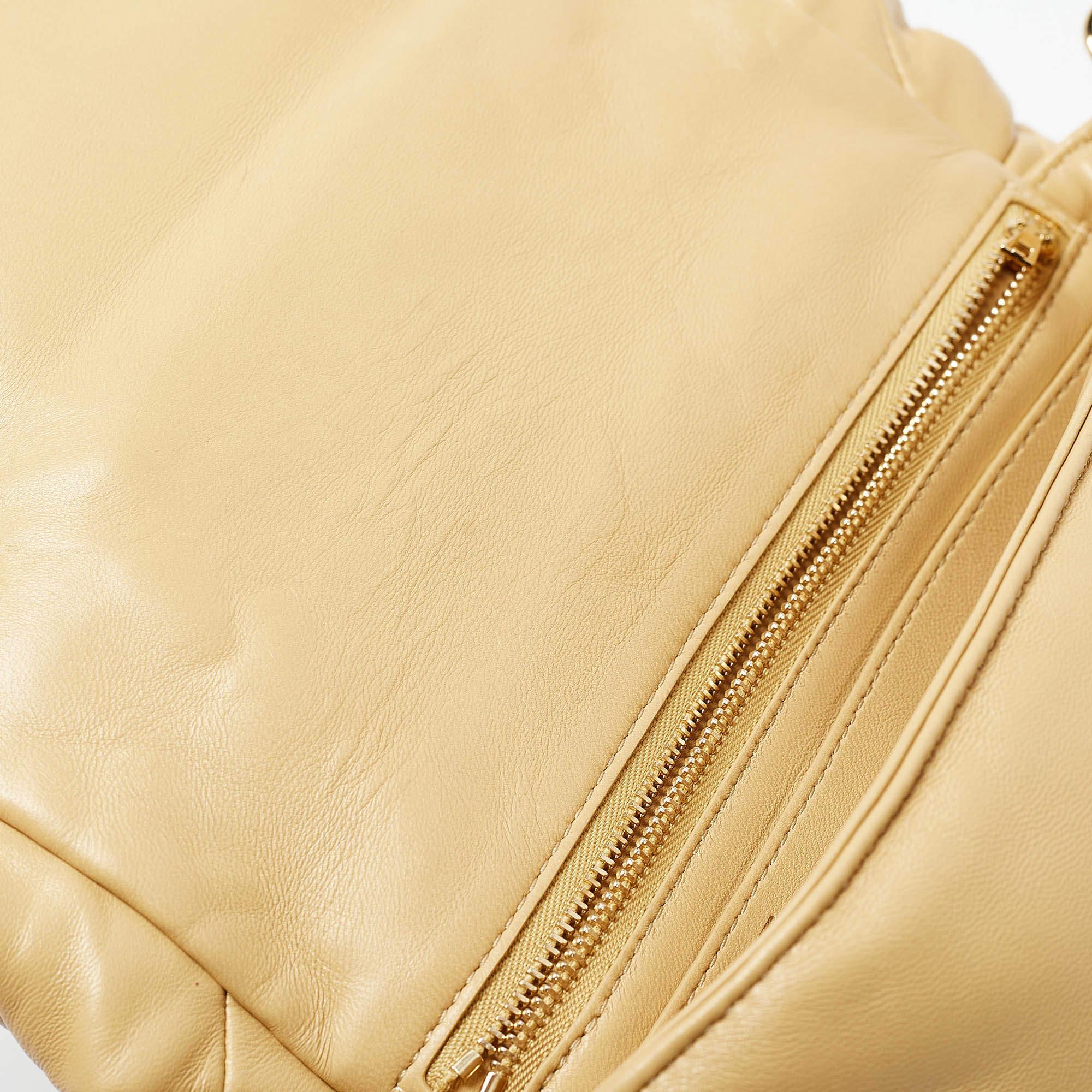 Bolso Puffer Goya Plisado de Piel Beige de Loewe 3