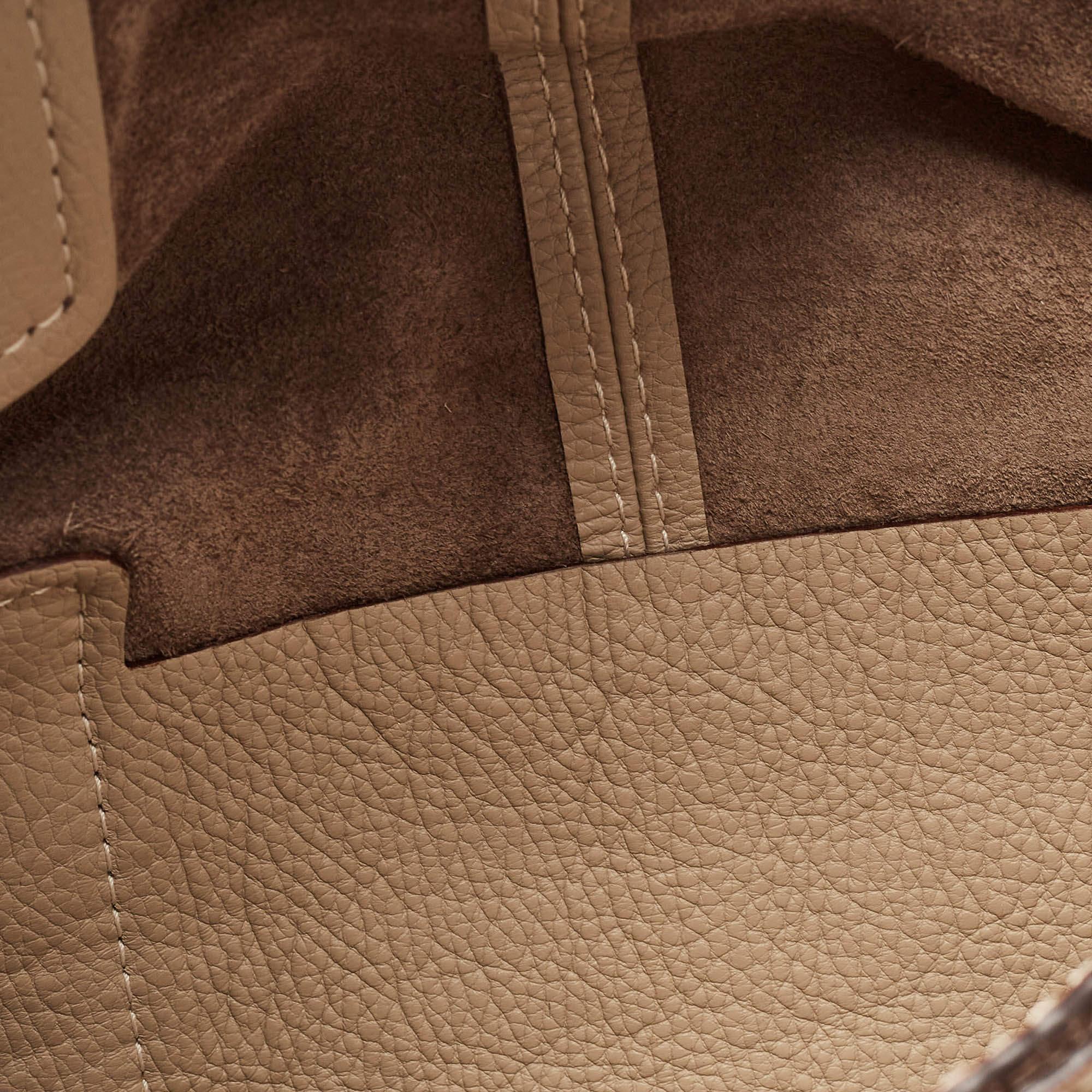 Women's Loewe Beige Leather Special Edition Shoulder Bag For Sale