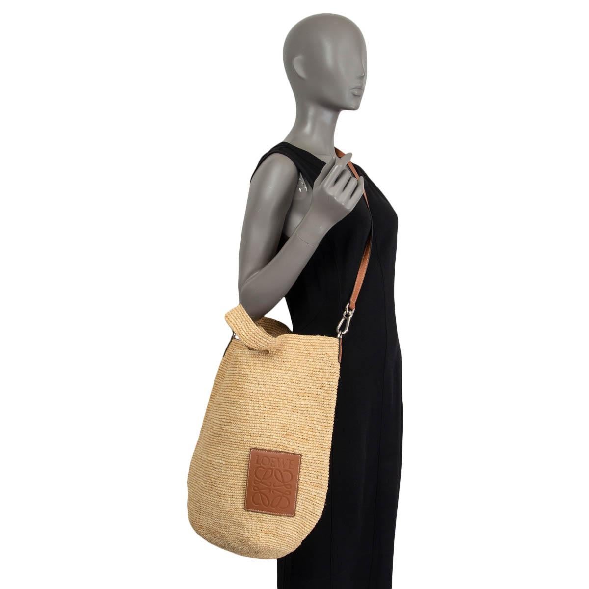Women's LOEWE beige raffia PAULA'S IBIZA SLIT Tote Shoulder Bag