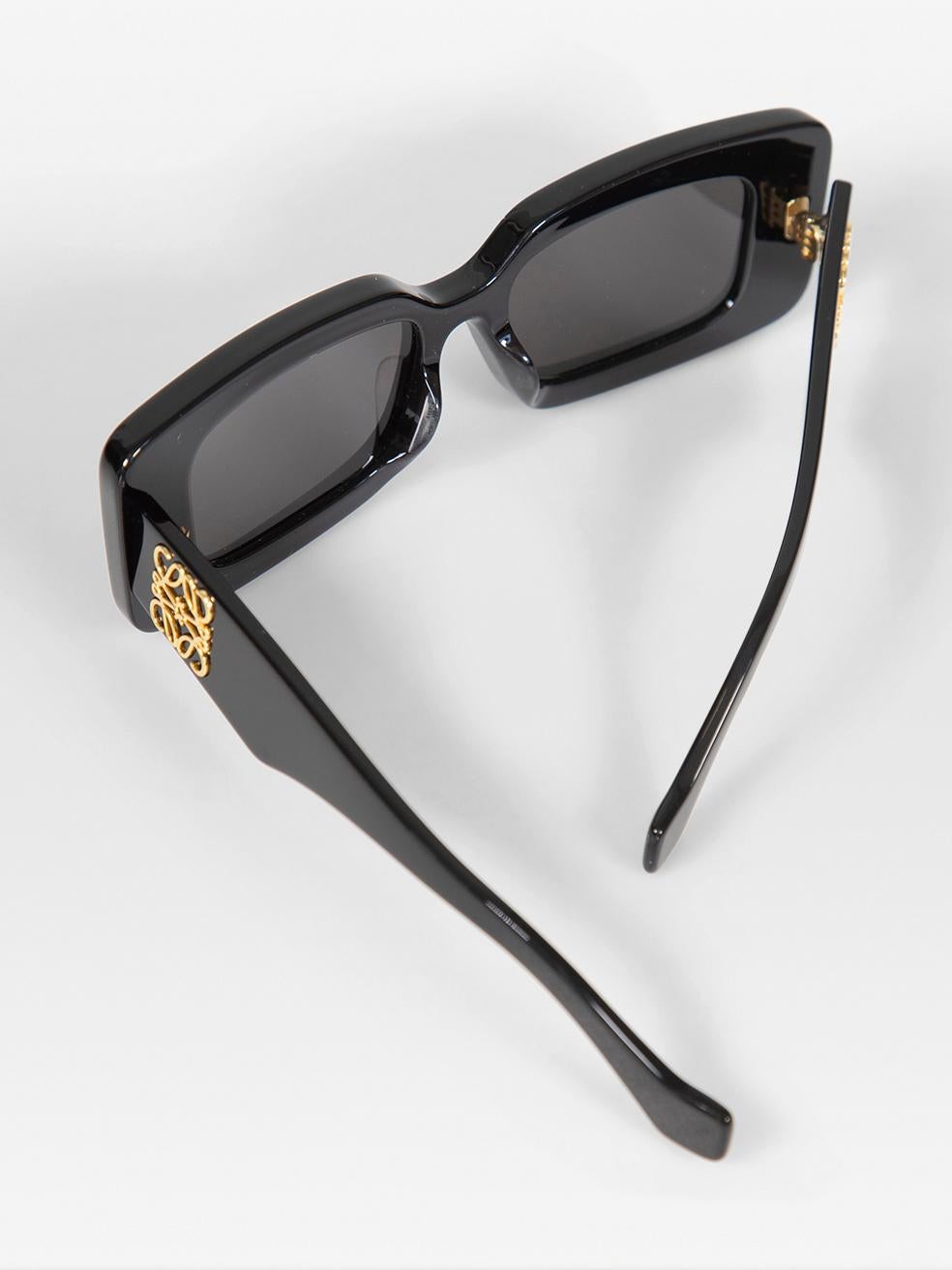 Loewe Black Anagram Rectangle Sunglasses en venta 2