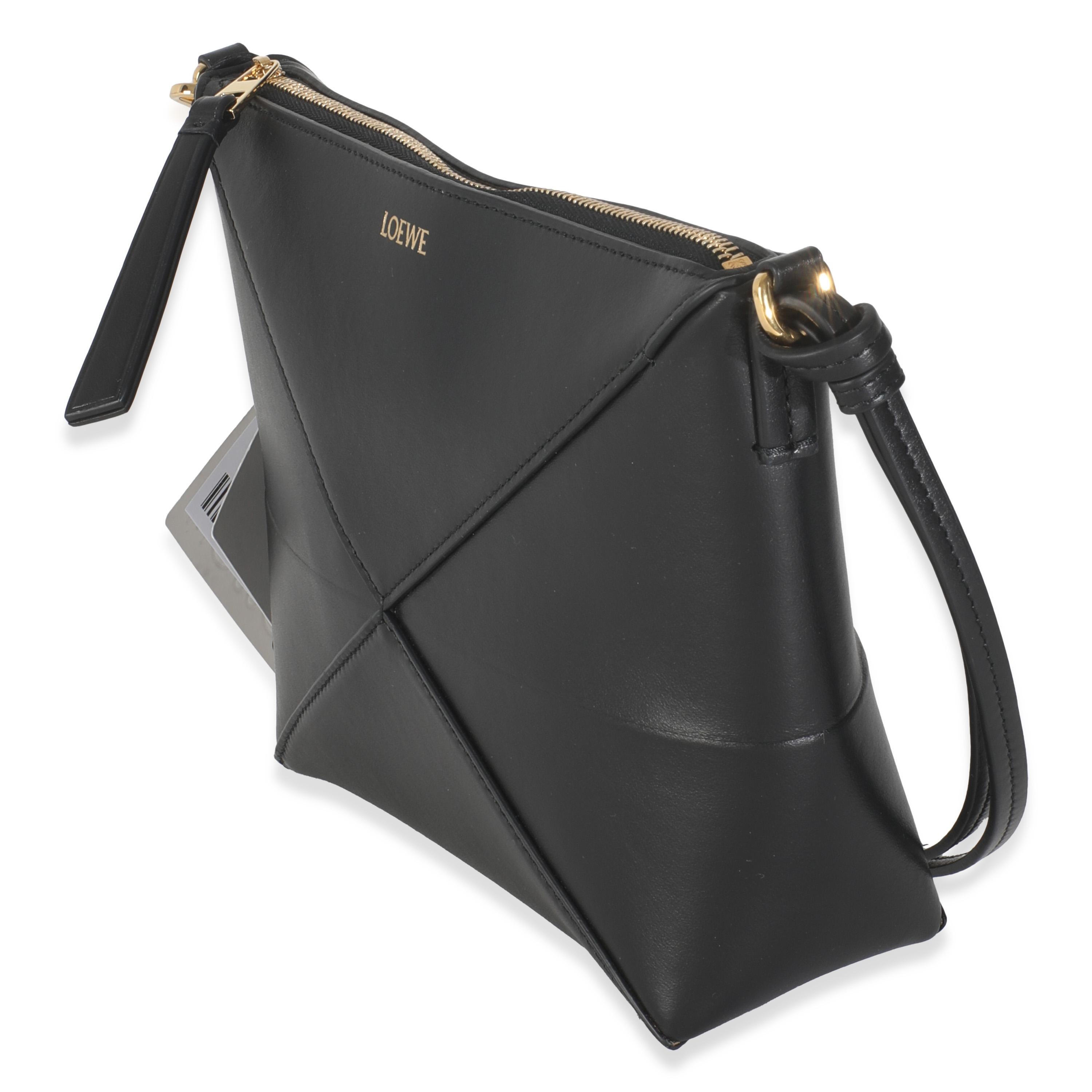 Loewe Black Calfskin Puzzle Fold Pouch In Excellent Condition For Sale In New York, NY