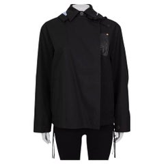 Loewe Chubasquero recortado negro con capucha extraíble, Talla S