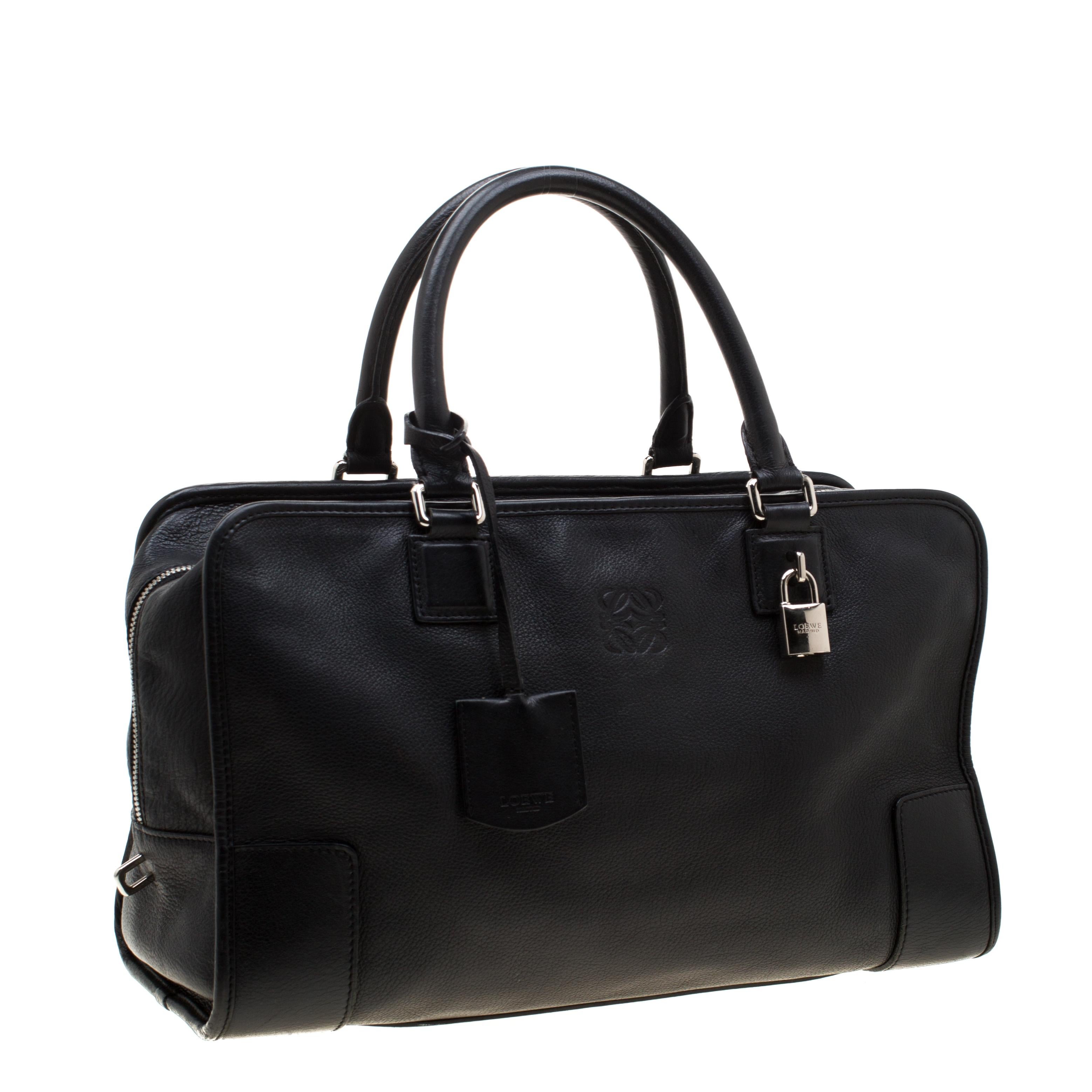Loewe Black Leather Amazona Satchel Bag In Good Condition In Dubai, Al Qouz 2