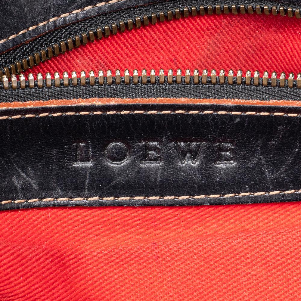 Women's Loewe Black Leather And Suede Shoulder Bag