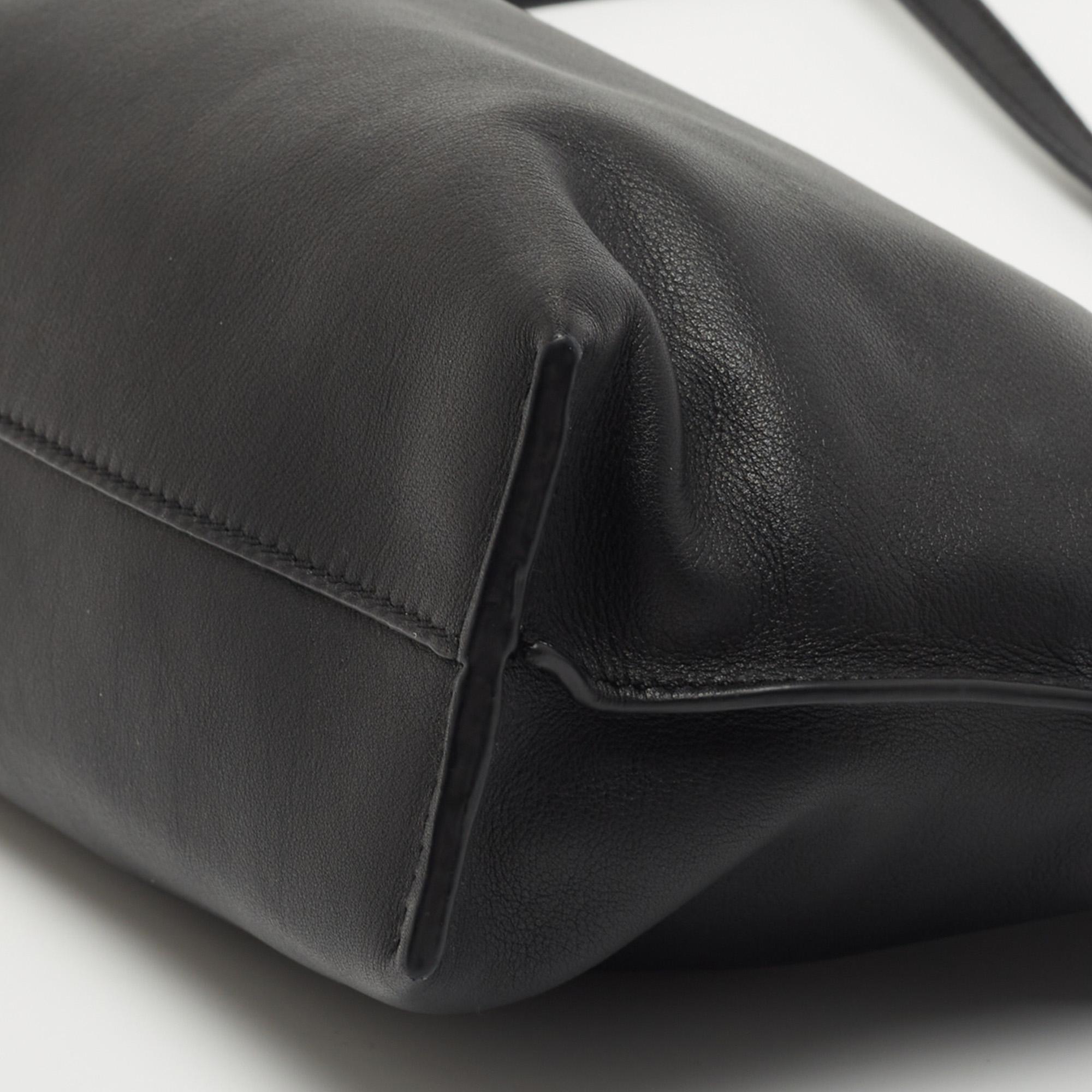 Women's Loewe Black Leather Flamenco Shoulder Bag