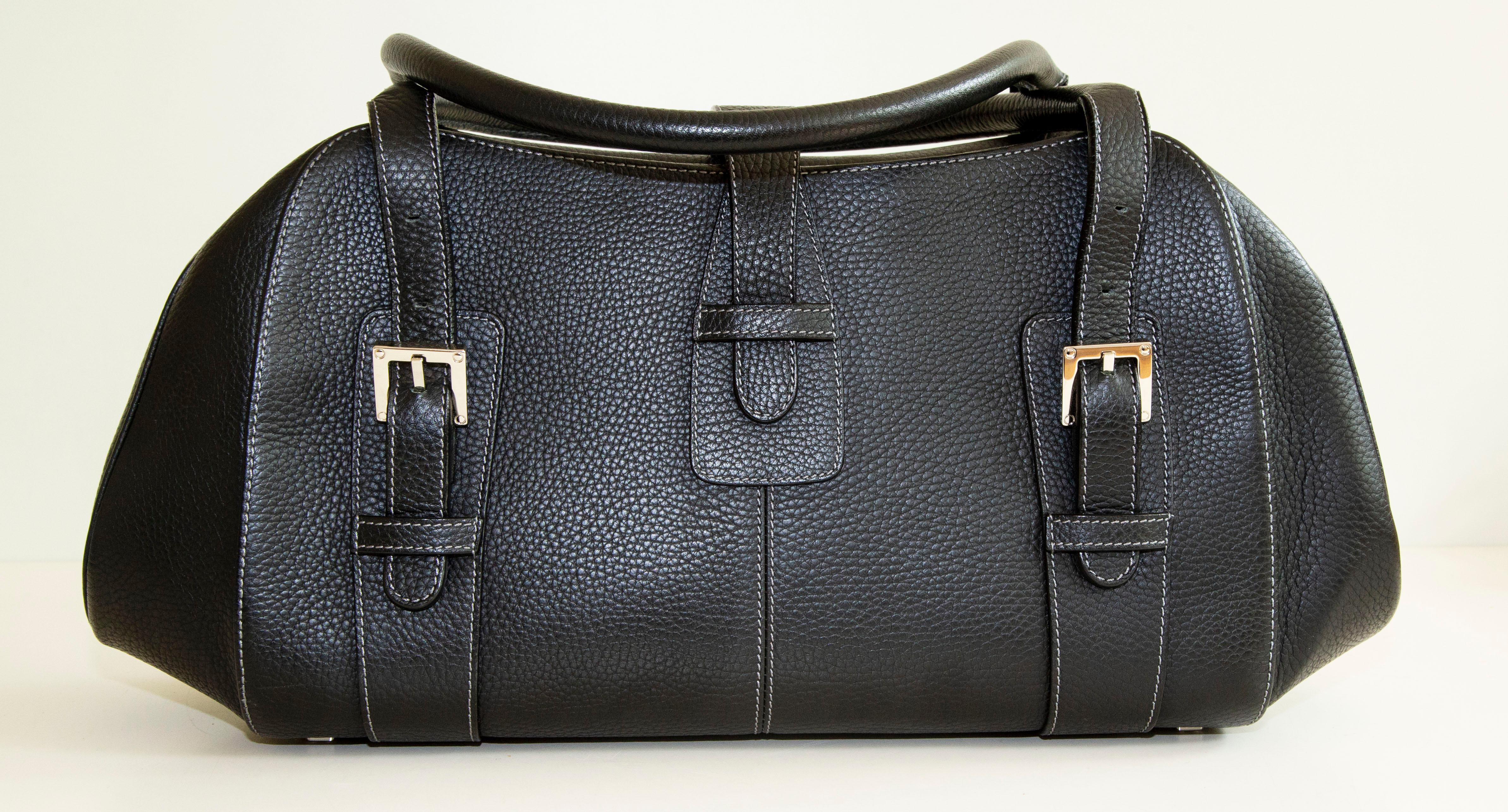 Women's or Men's Loewe Black Leather Shoulder Bag For Sale
