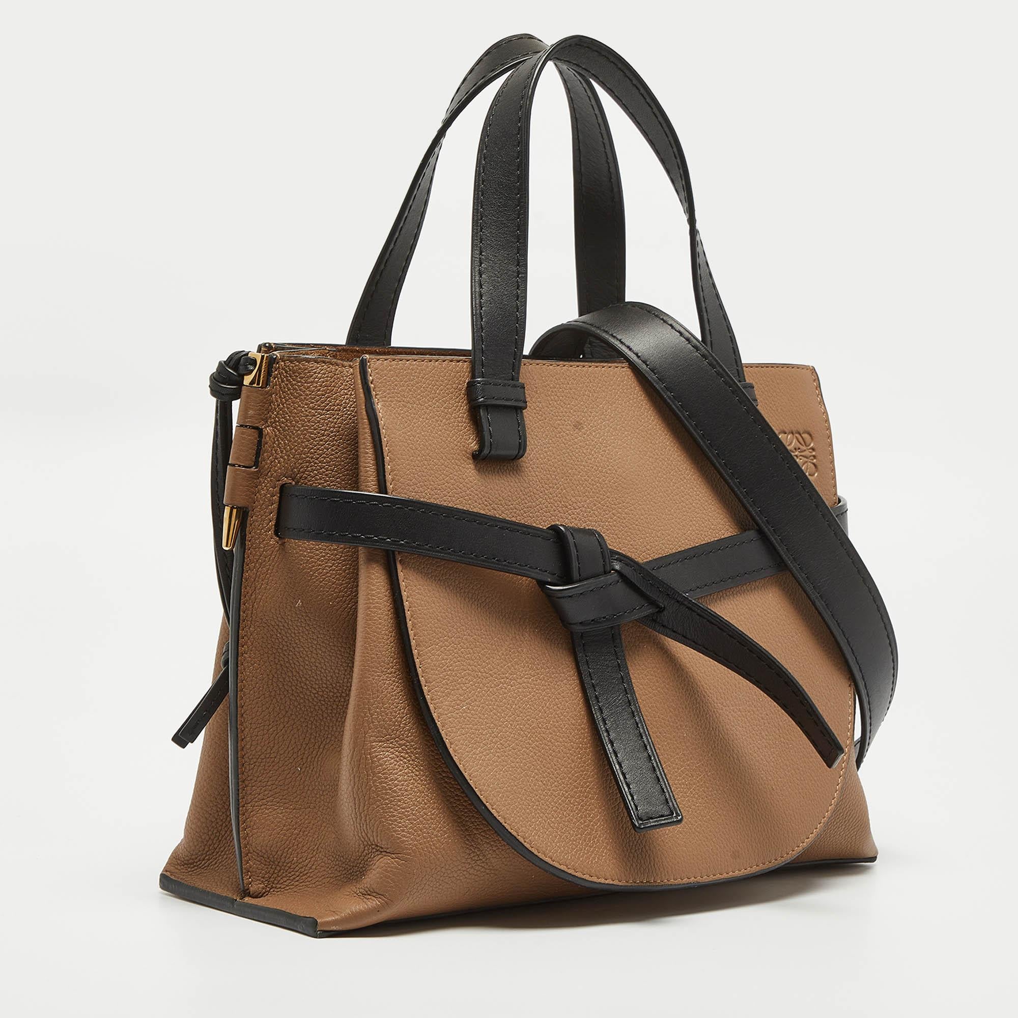 Loewe Brown/Black Leather Gate Tote In Good Condition In Dubai, Al Qouz 2