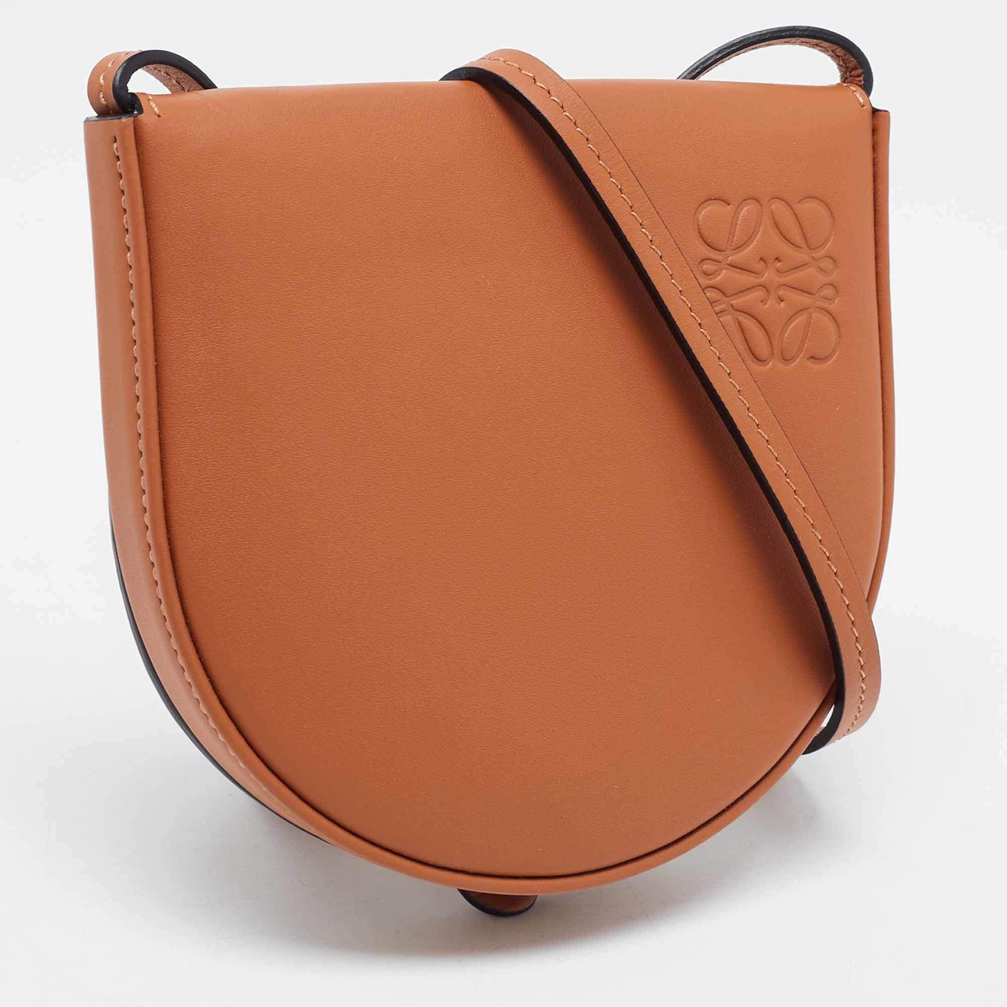 loewe heel leather saddle bag