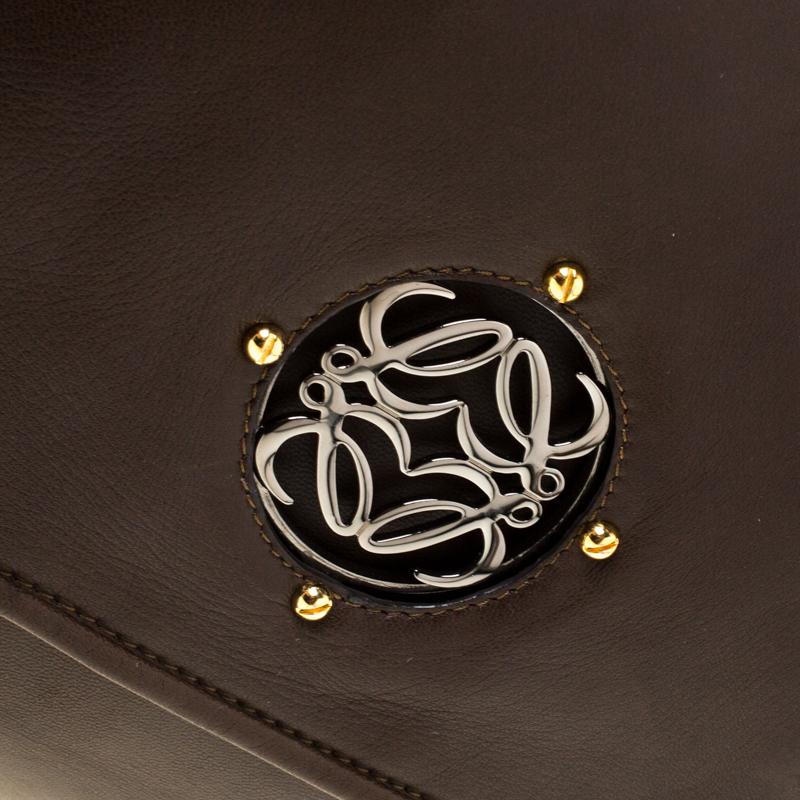 Loewe Brown Leather Shoulder Bag In Good Condition In Dubai, Al Qouz 2