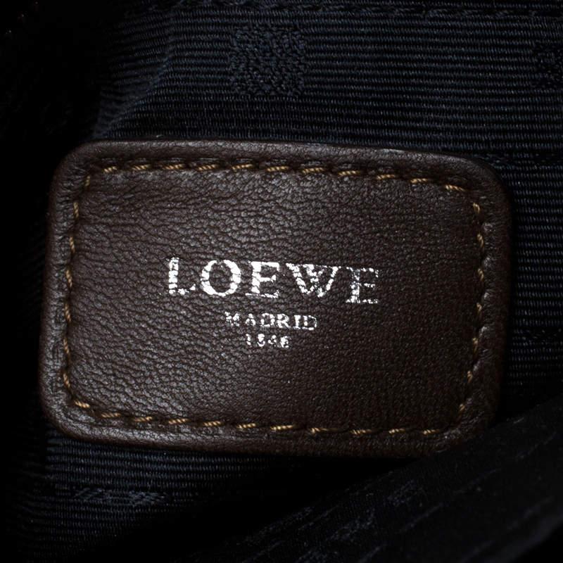 Loewe Braune Leder-Umhängetasche im Angebot 5