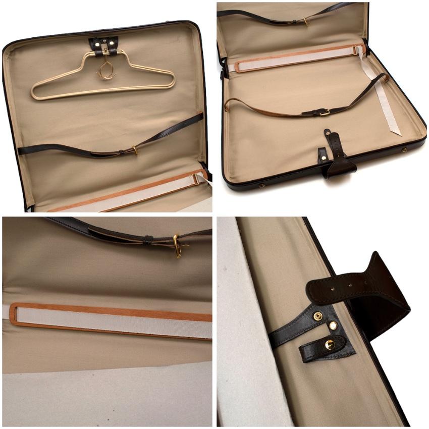 Loewe Brown Vintage Leather Garment Case With 2 Hangers In Excellent Condition For Sale In London, GB